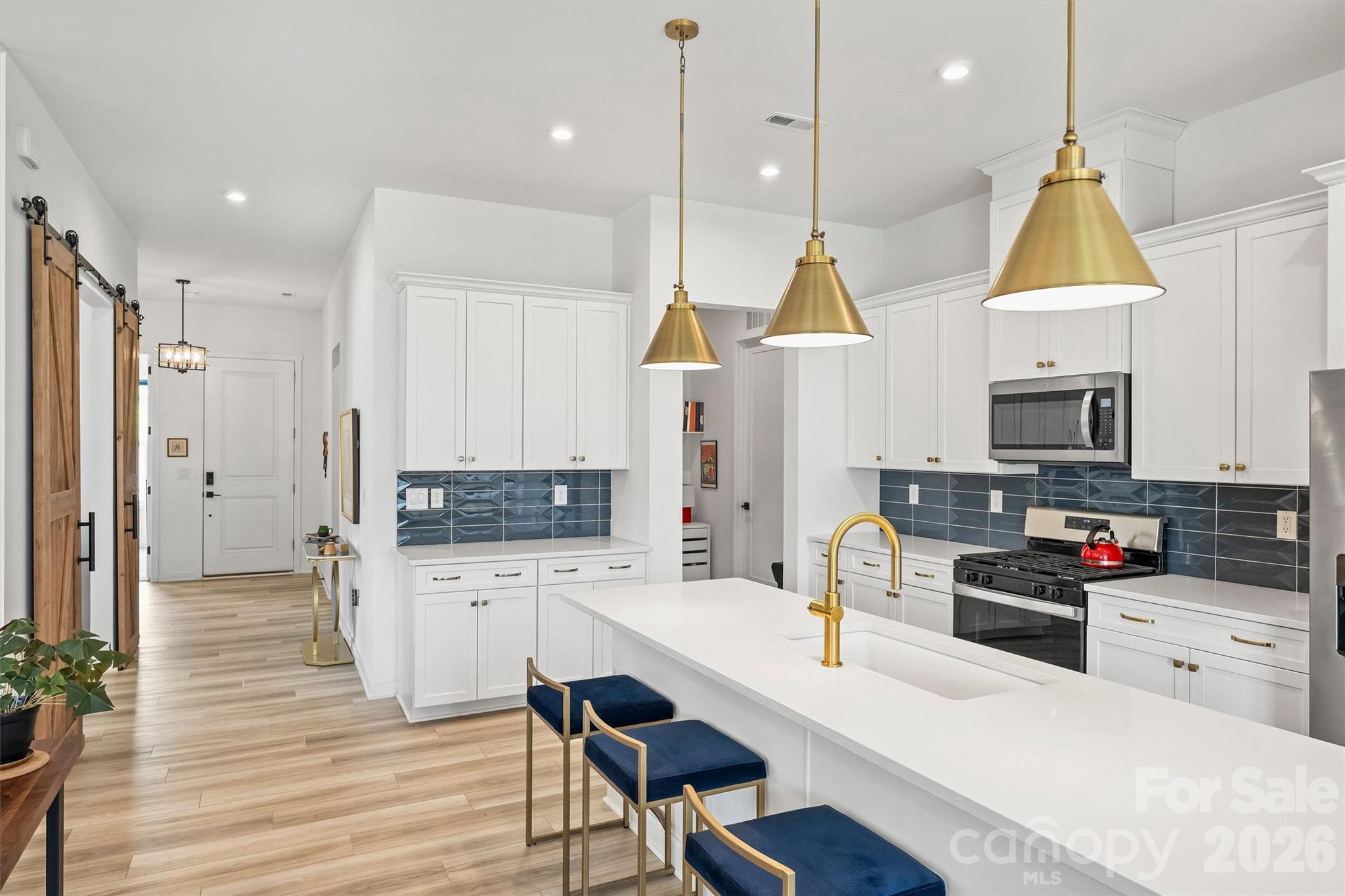 3rd image of 8044 Brookbank Dr, Charlotte, NC 28269 | MLS# 4387467