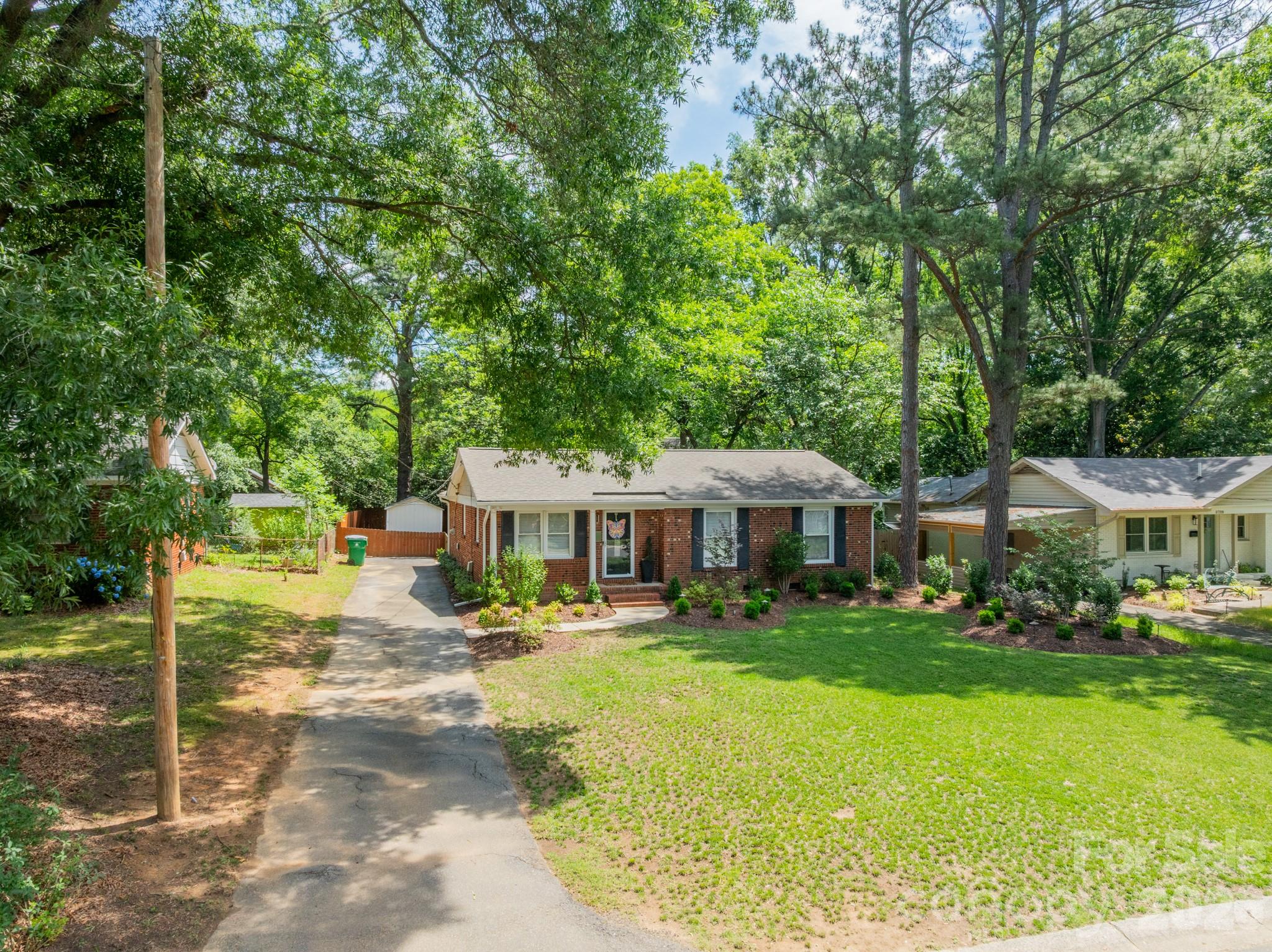 4th image of 3723 Litchfield Rd, Charlotte, NC 28211 | MLS# 4387629