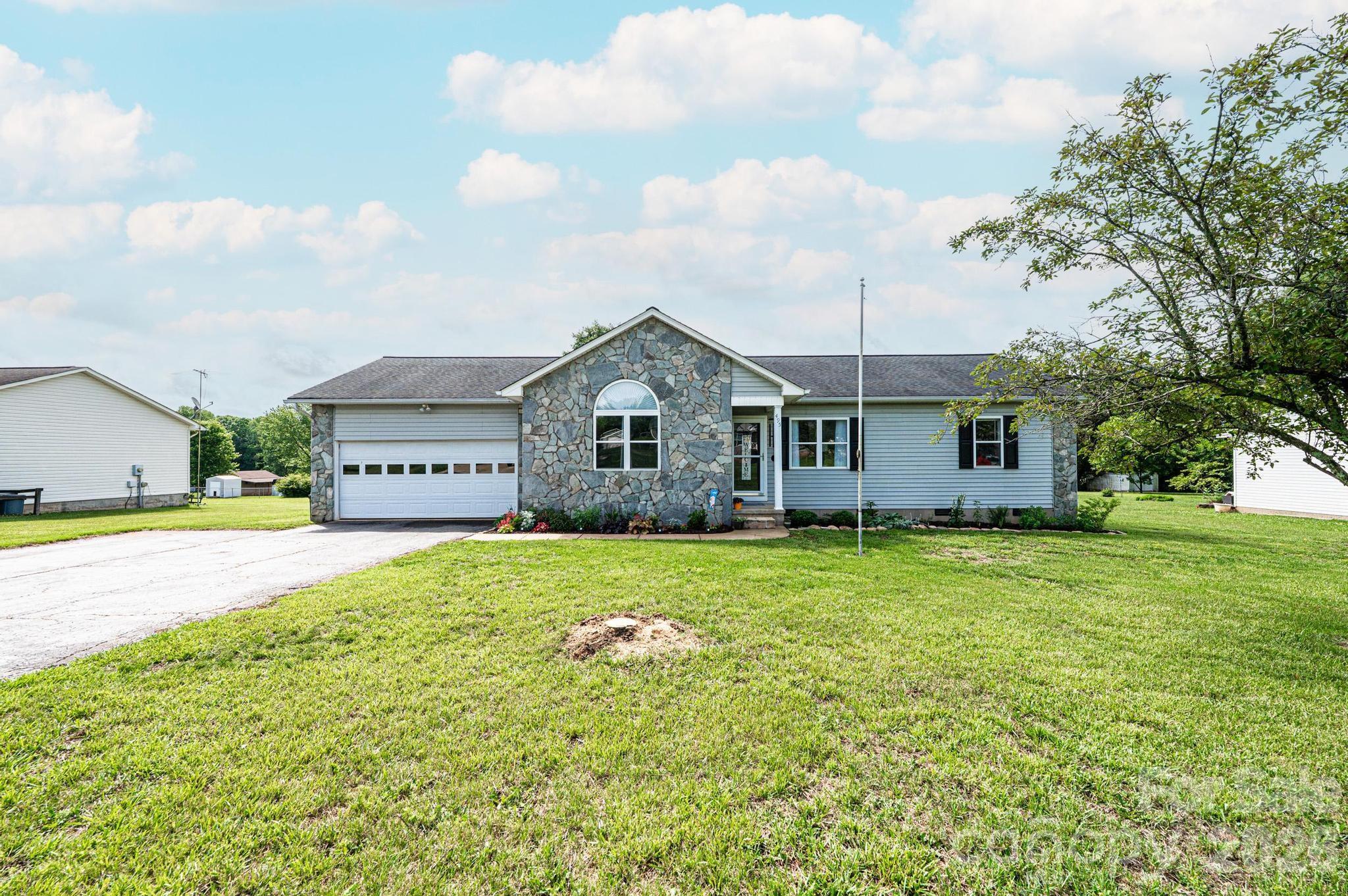 Homes for sale in Stony Point, NC | 495 Drumstand Rd, Stony Point, NC 28678 | MLS# 4387720