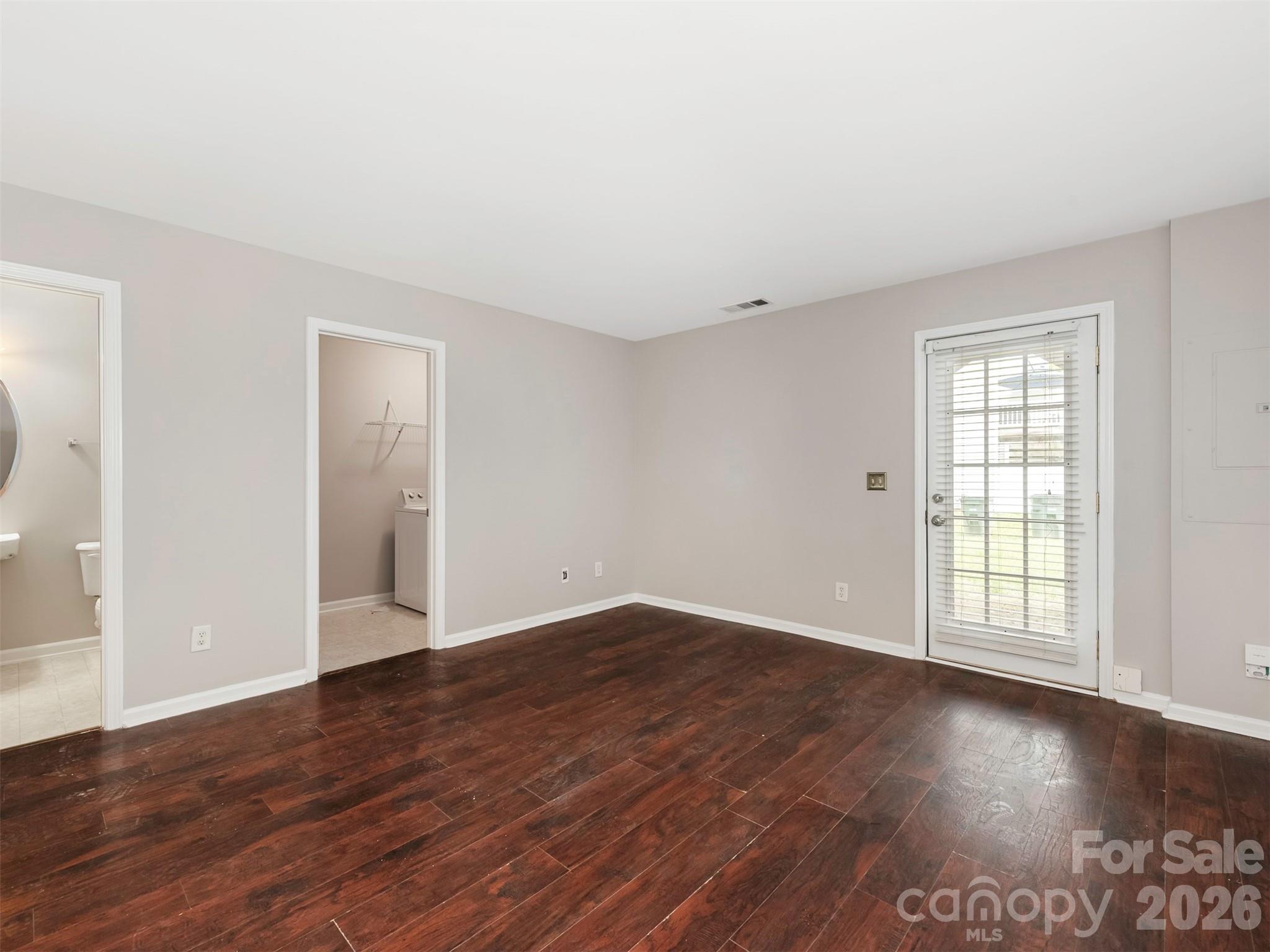 Homes for sale in Charlotte, NC | 980 Tiger Ln, Charlotte, NC 28262 | MLS# 4387766