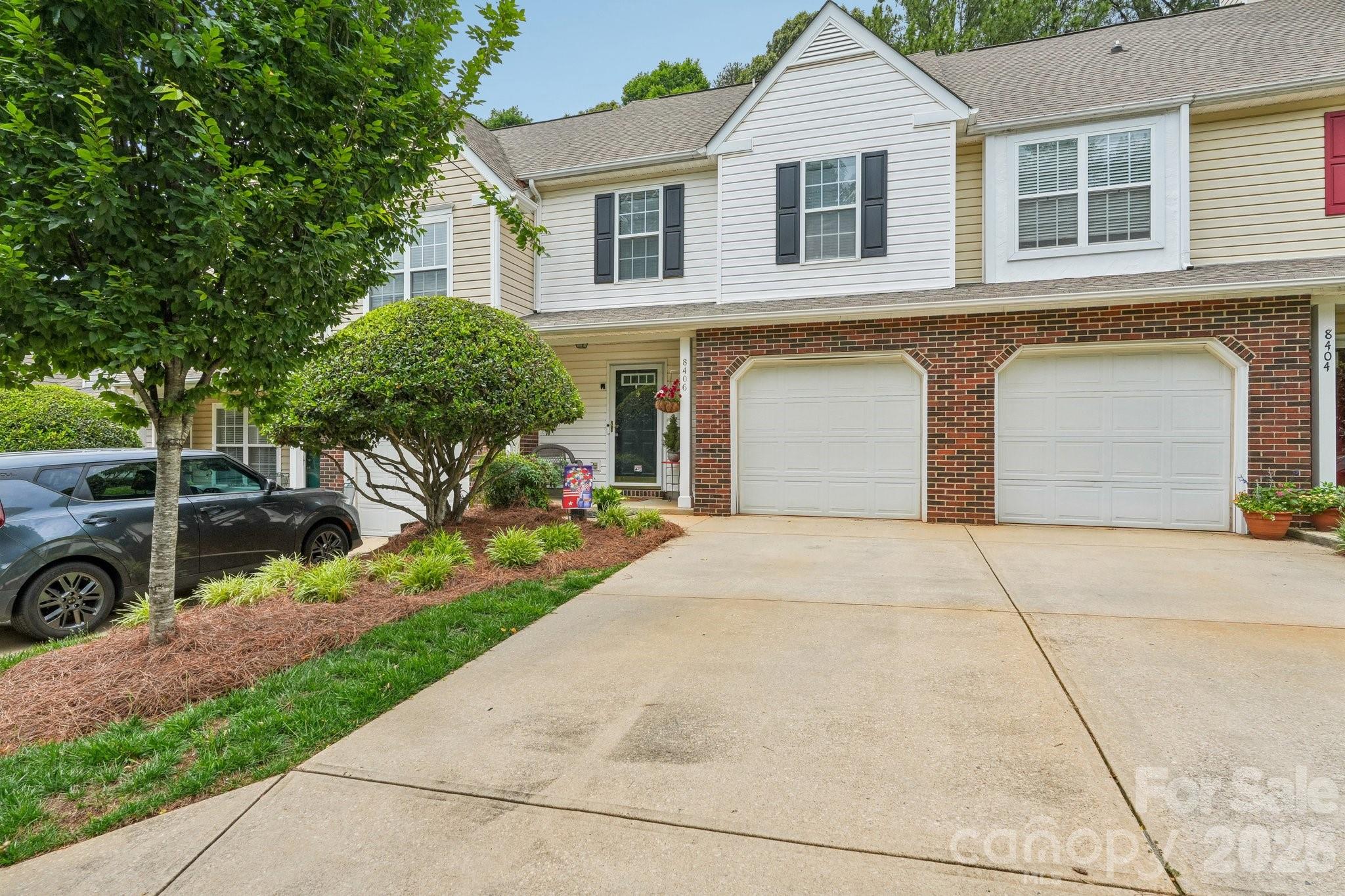 Homes for sale in Charlotte, NC | 8406 Southgate Commons Dr, Charlotte, NC 28277 | MLS# 4387789