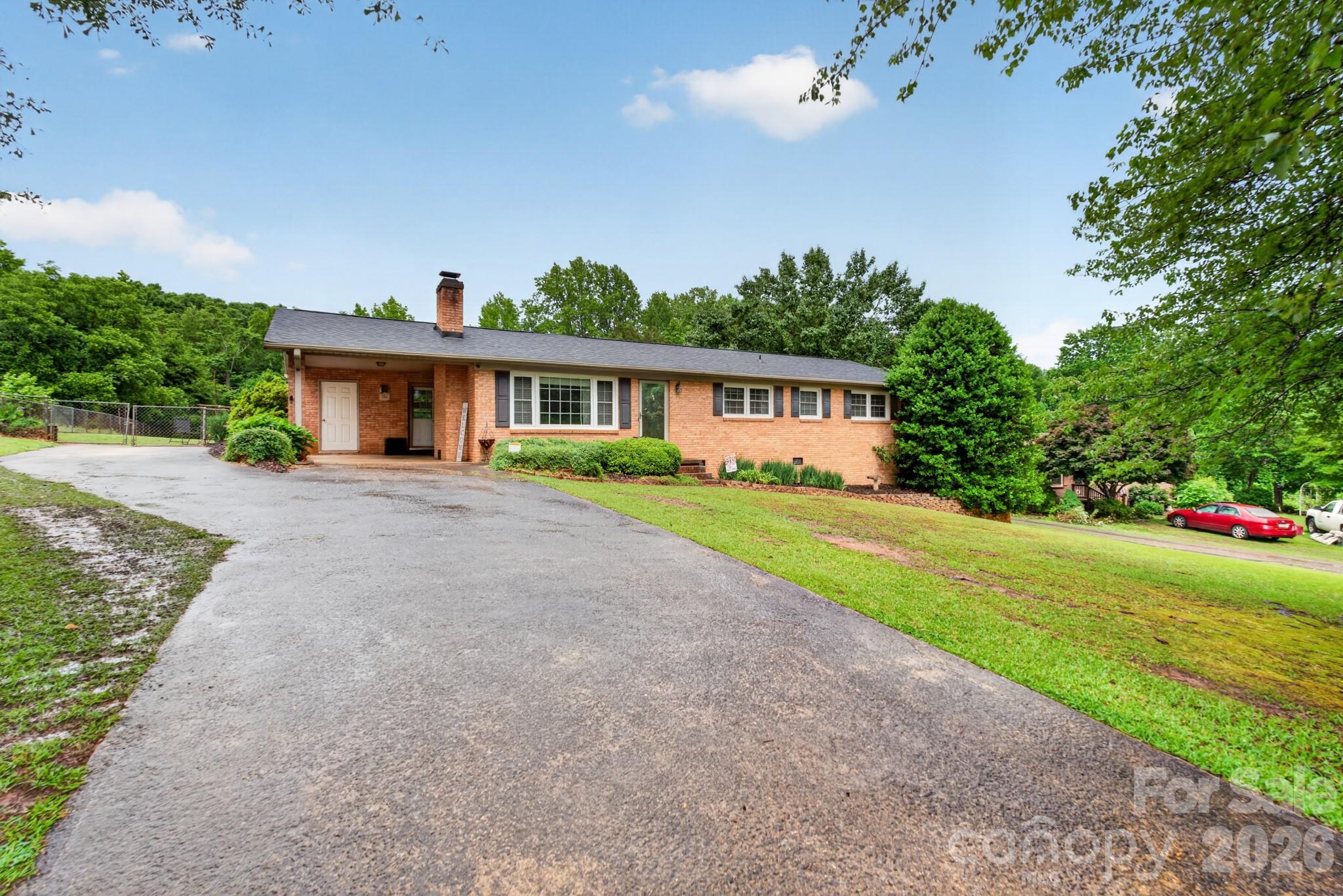 Homes for sale in Catawba, SC | 1172 Rainbow Cir, Catawba, SC 29704 | MLS# 4387808