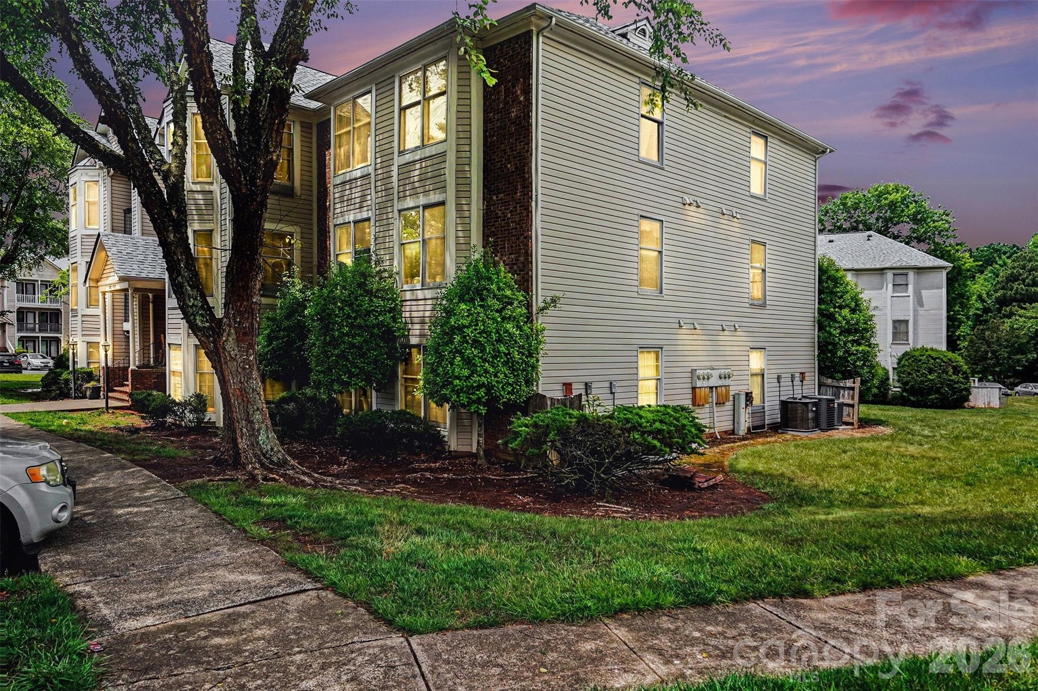 Homes for sale in Charlotte, NC | 6223 Rosecroft Dr #3, Charlotte, NC 28215 | MLS# 4387819