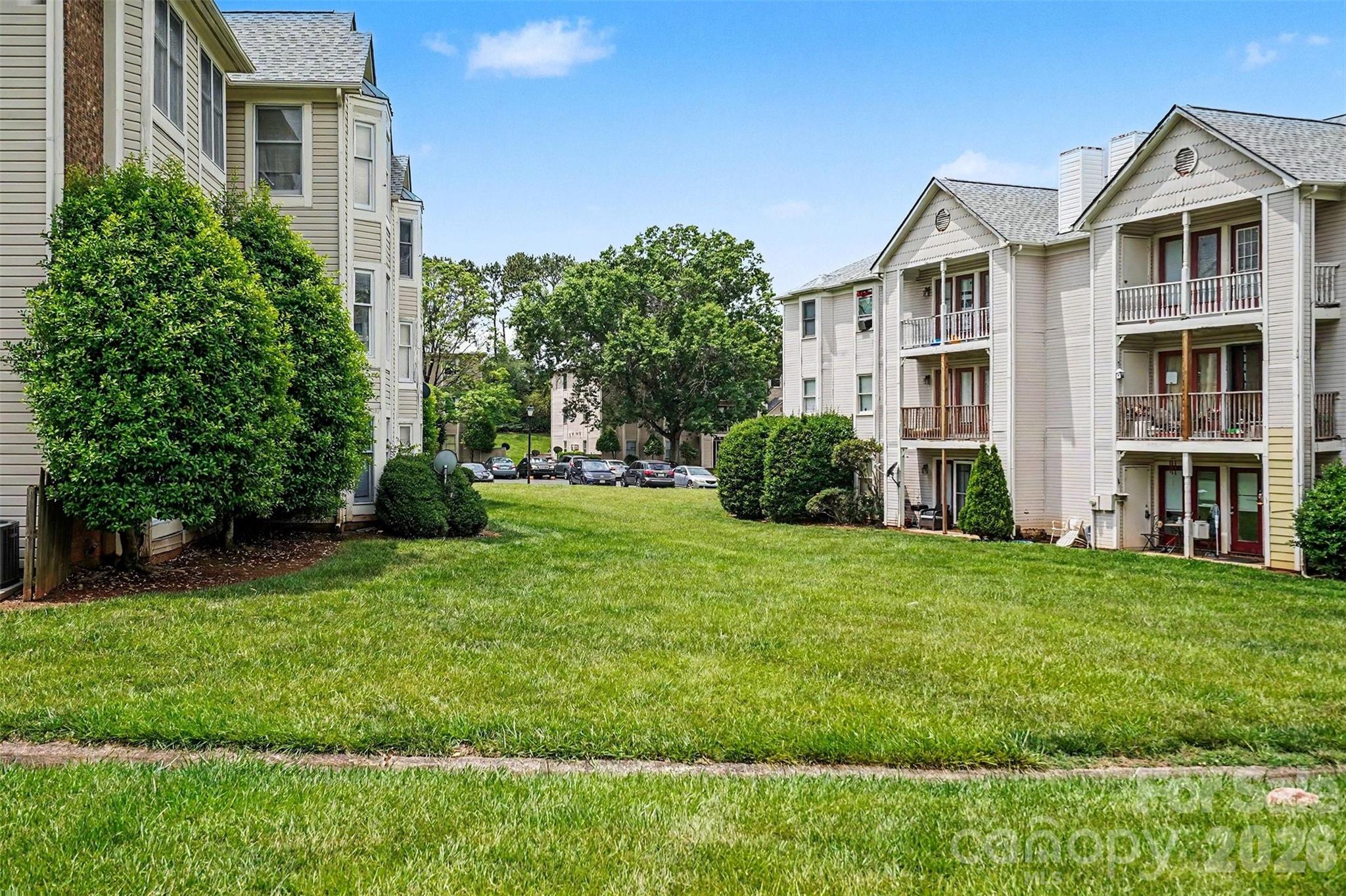 Homes for sale in Charlotte, NC | 6223 Rosecroft Dr, Charlotte, NC 28215