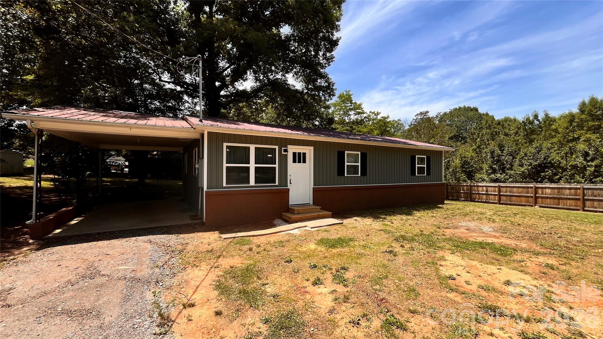 Homes for sale in Lenoir, NC | 4009 Smokey Creek Rd, Lenoir, NC 28645 | MLS# 4388094
