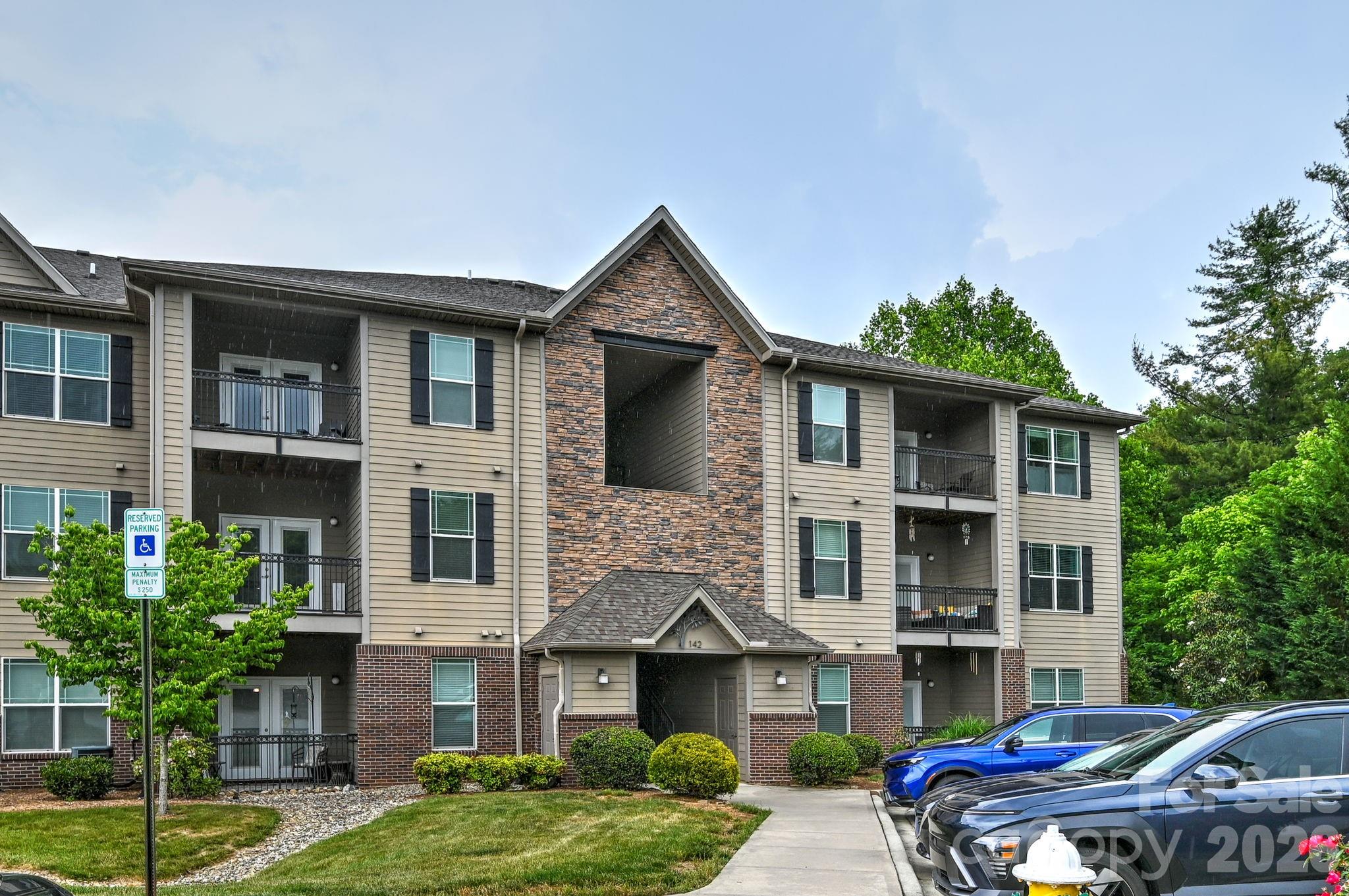 Homes for sale in Fletcher, NC | 142 Brickton Village Cir #205, Fletcher, NC 28732 | MLS# 4388308