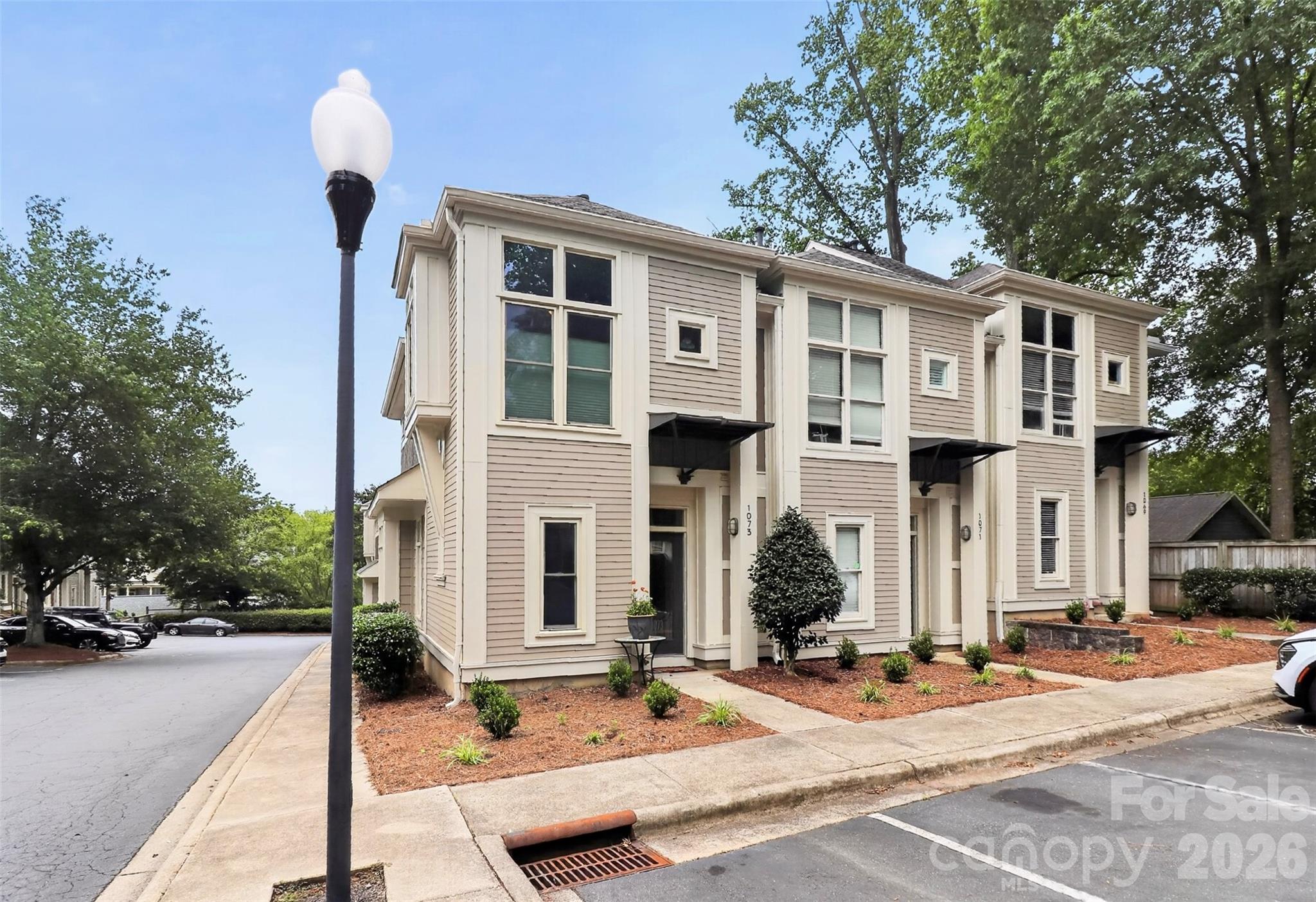 Homes for sale in Charlotte, NC | 1073 Park West Dr, Charlotte, NC 28209 | MLS# 4388315