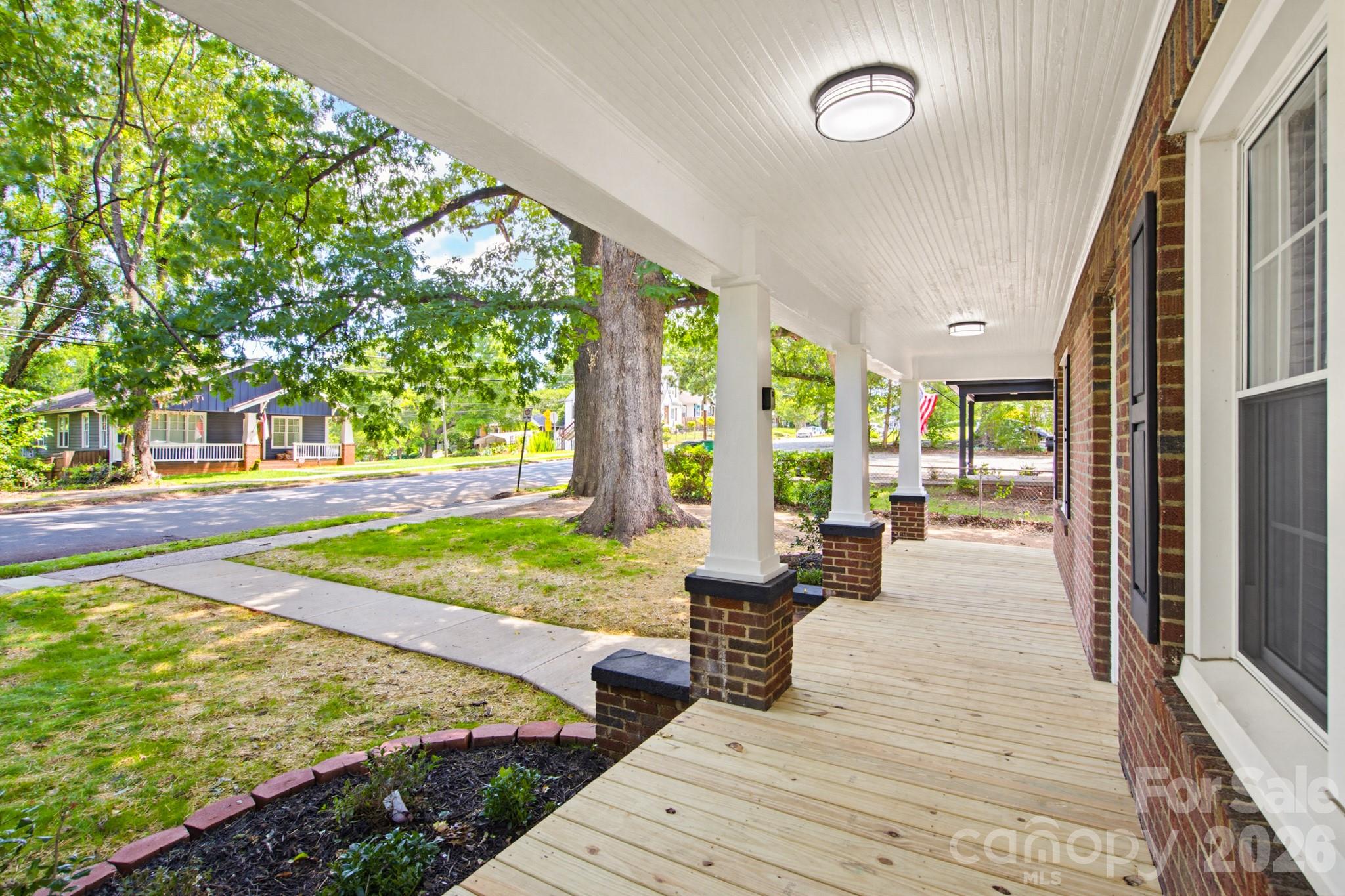 4th image of 2232 Wilmore Dr, Charlotte, NC 28203 | MLS# 4388385