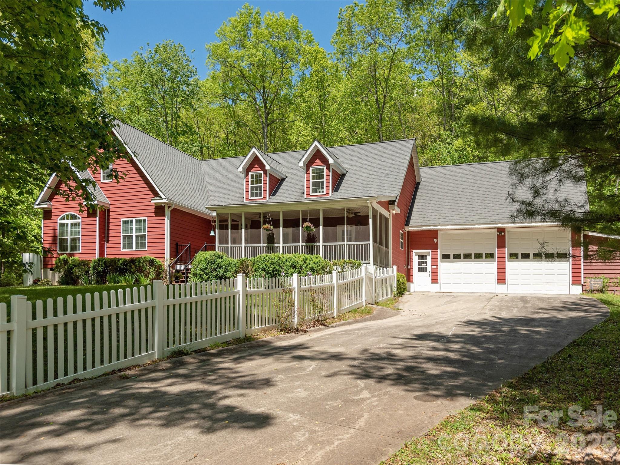 Homes for sale in Lake Toxaway, NC | 166 Virginia Brock Rd, Lake Toxaway, NC 28747 | MLS# 4388474