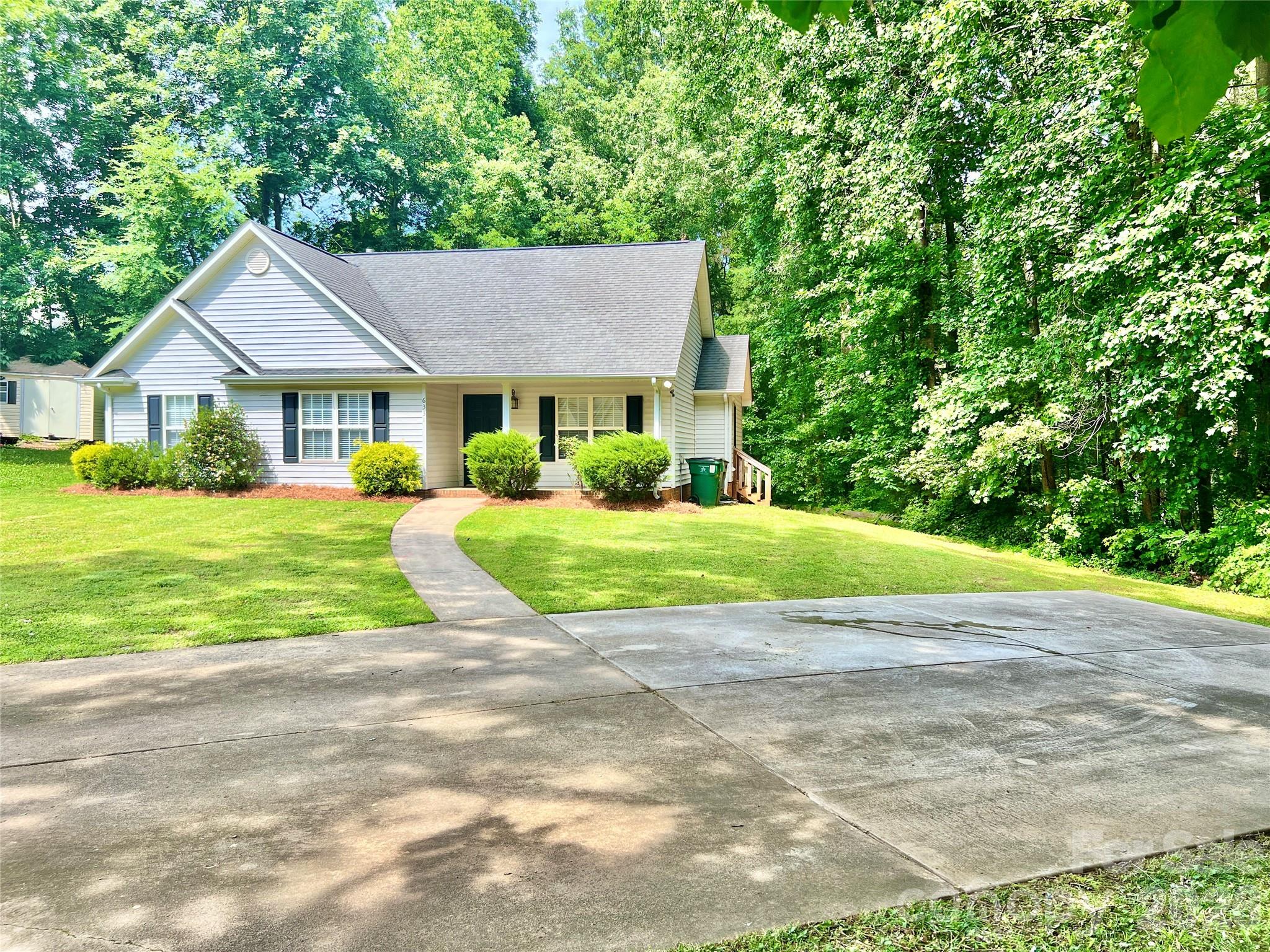 Homes for sale in Charlotte, NC | 6331 Nature Walk Dr, Charlotte, NC 28212 | MLS# 4388578