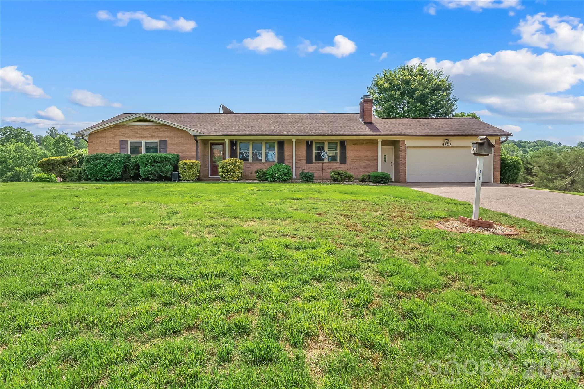 5th image of 5305 Icard Ridge Rd, Hickory, NC 28601 | MLS# 4388670