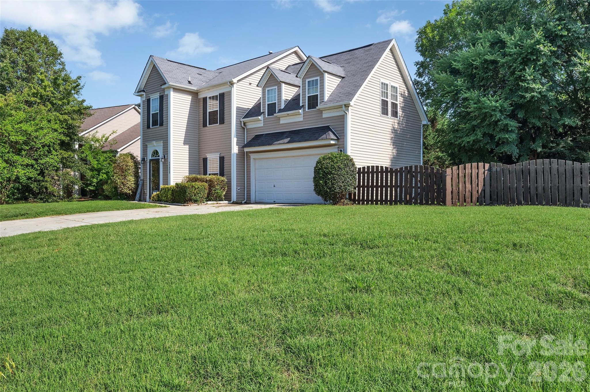 Homes for sale in Charlotte, NC | 12929 Beddingfield Dr, Charlotte, NC 28278 | MLS# 4389280