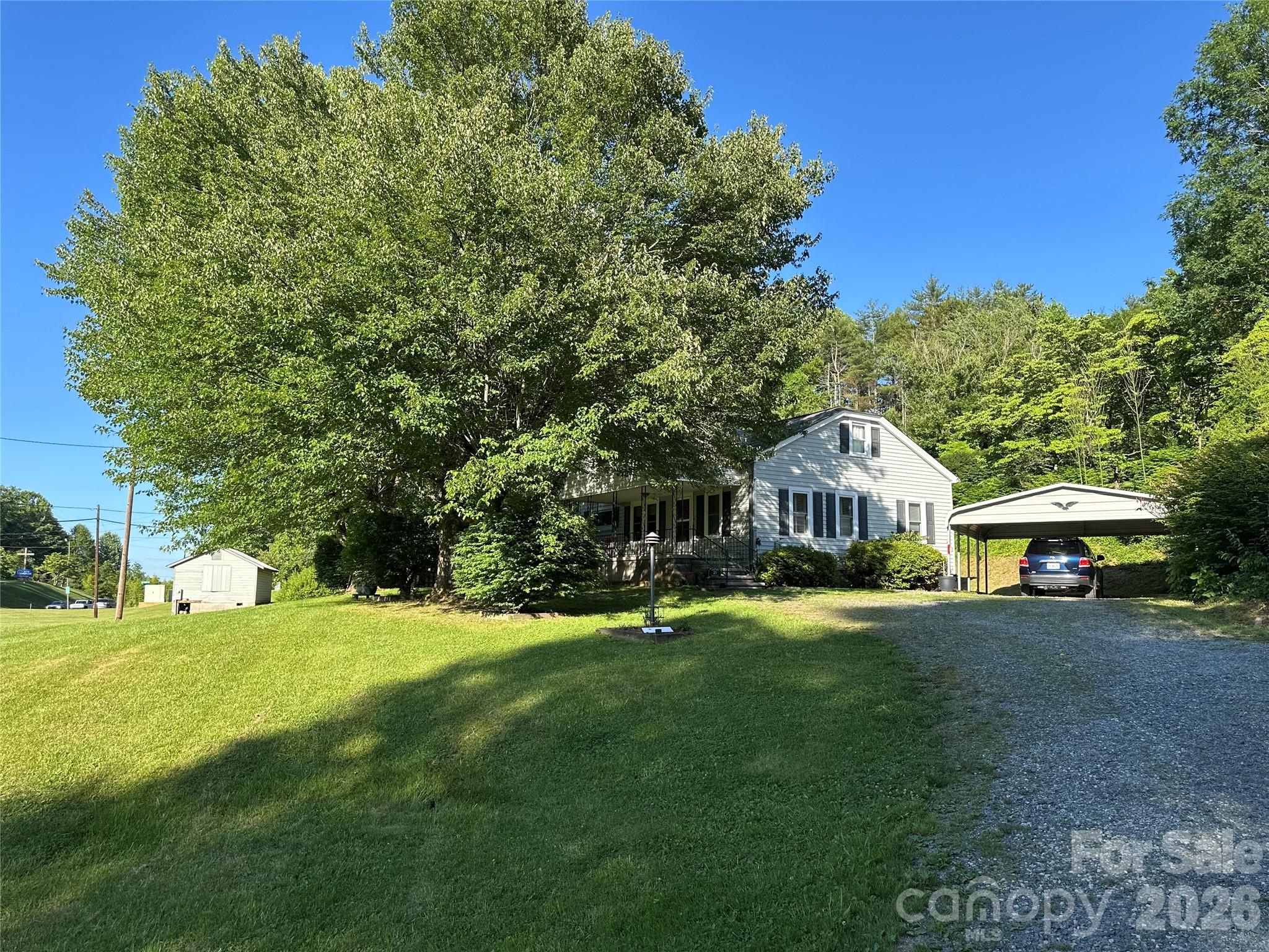 Homes for sale in Brevard, NC | 21 Byrd Ln, Brevard, NC 28712 | MLS# 4389839