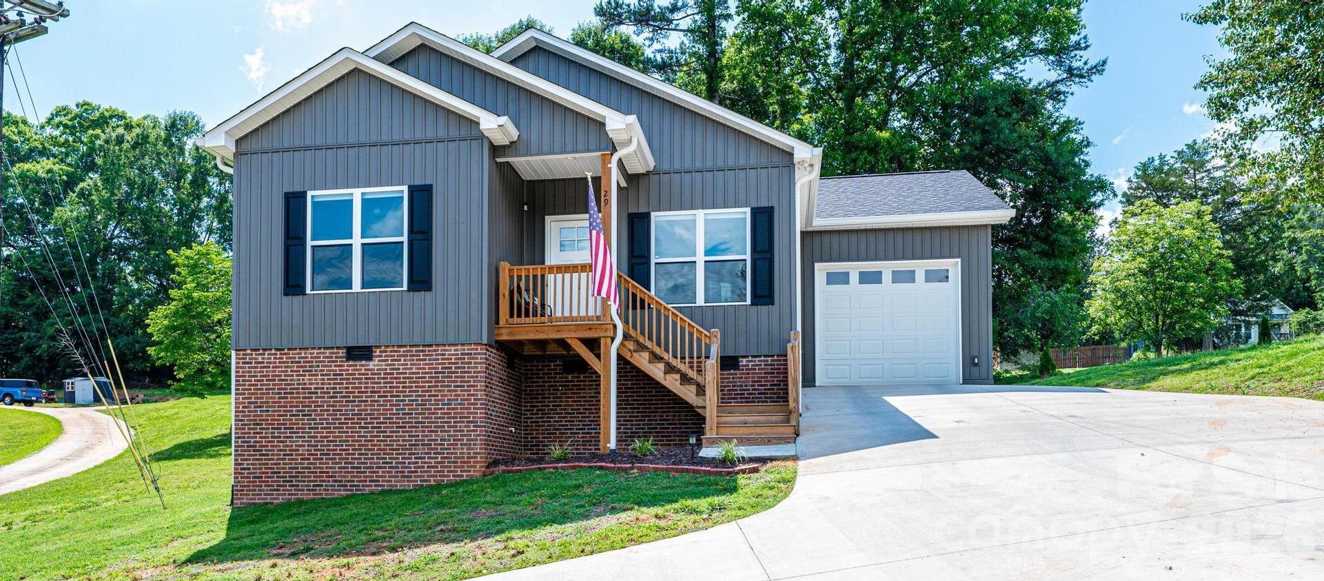 Homes for sale in Granite Falls, NC | 29 Central Ave, Granite Falls, NC 28630 | MLS# 4391500
