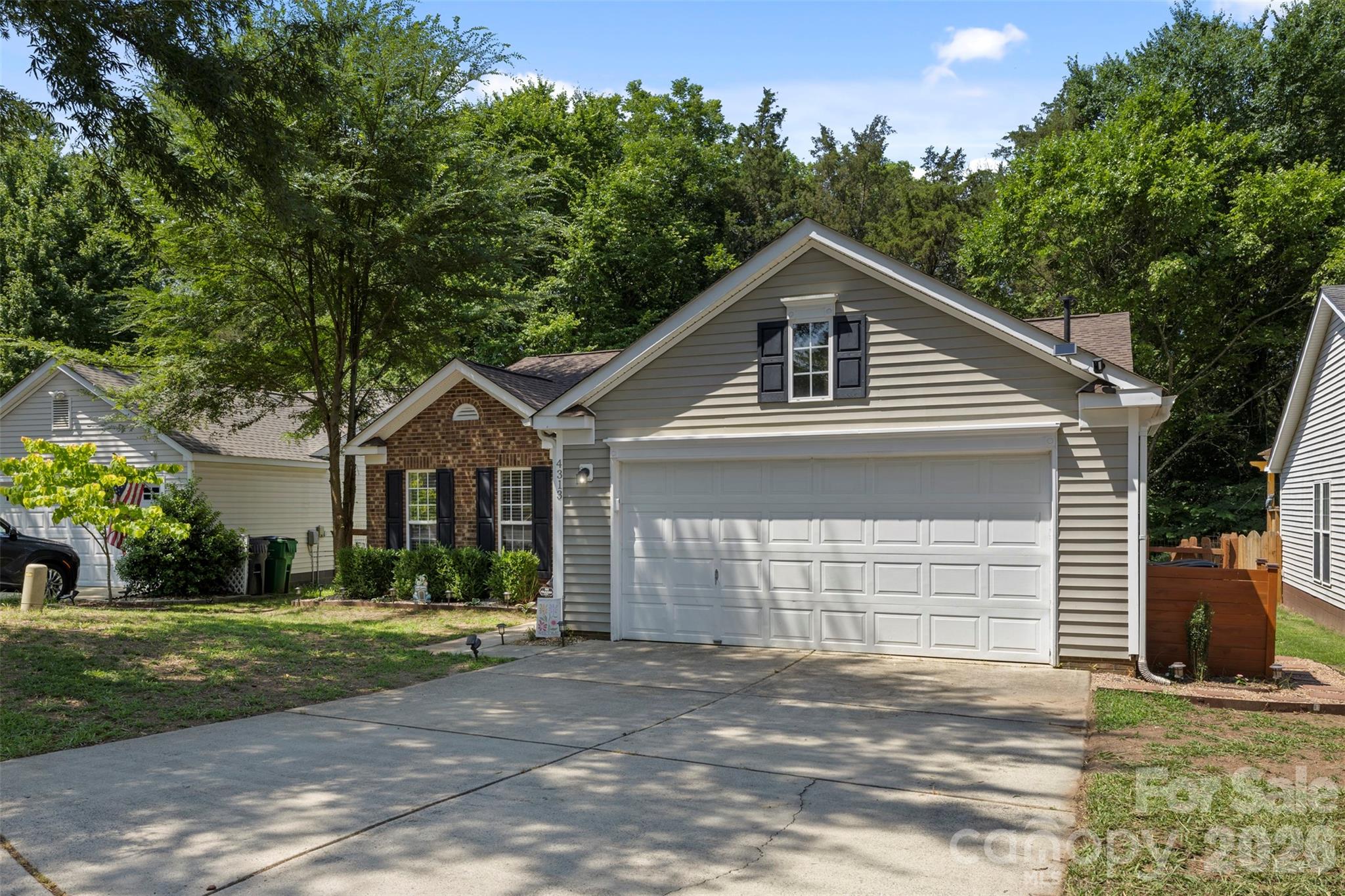 Homes for sale in Charlotte, NC | 4313 Bubbling Brook Ct, Charlotte, NC 28278 | MLS# 4391824