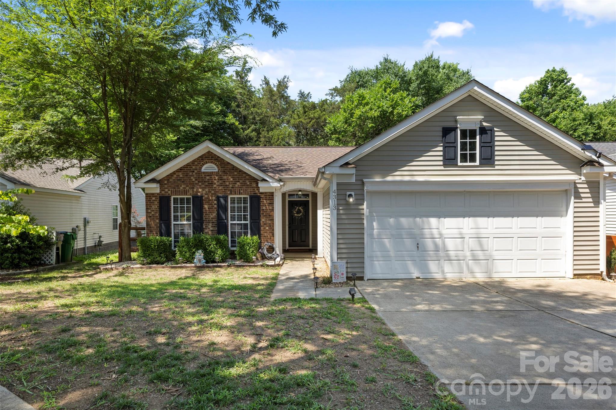 Homes for sale in Charlotte, NC | 4313 Bubbling Brook Ct, Charlotte, NC 28278 | MLS# 4391824