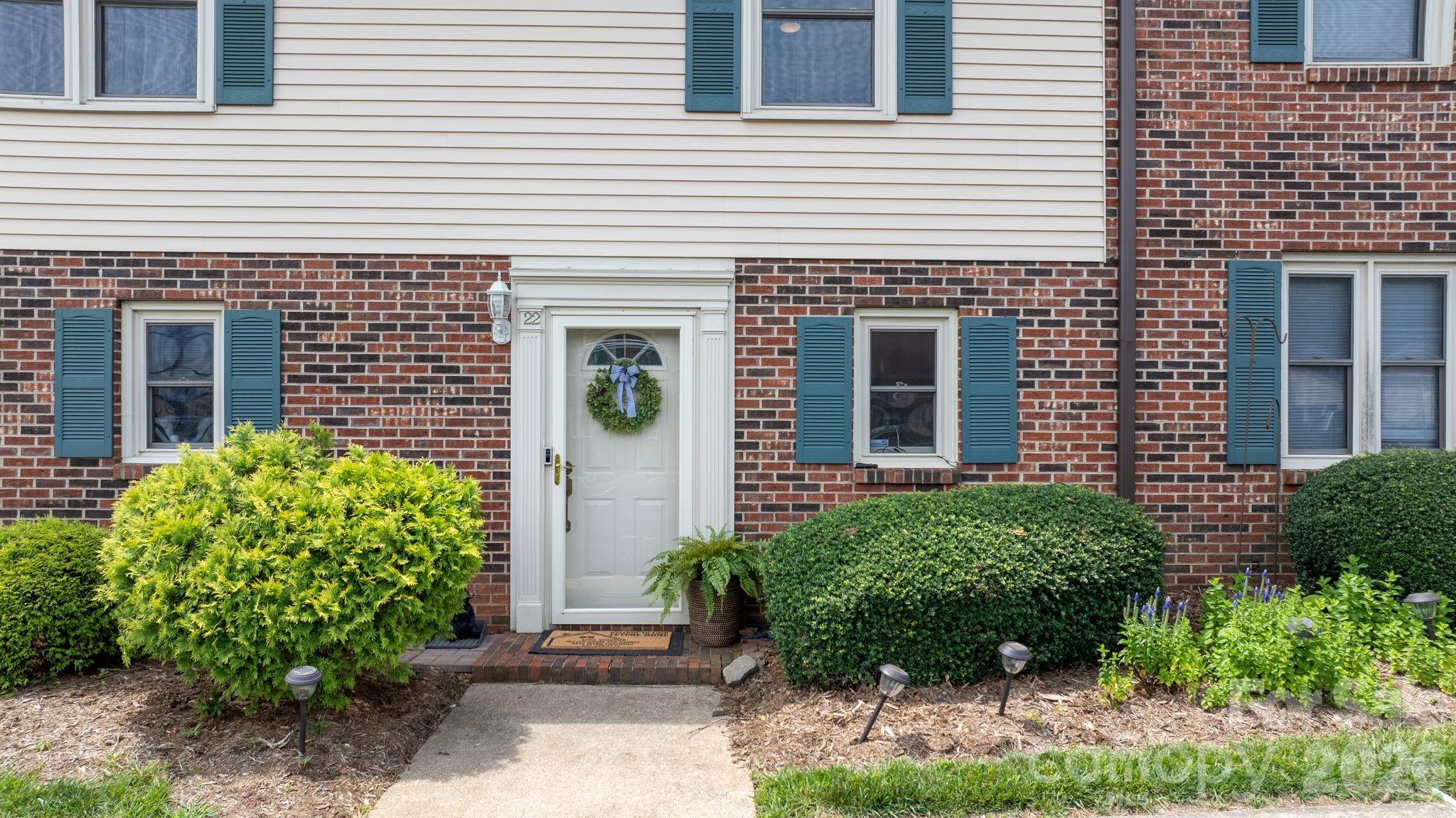 Homes for sale in Hickory, NC | 1330 5th St Ne #22, Hickory, NC 28601 | MLS# 4392306