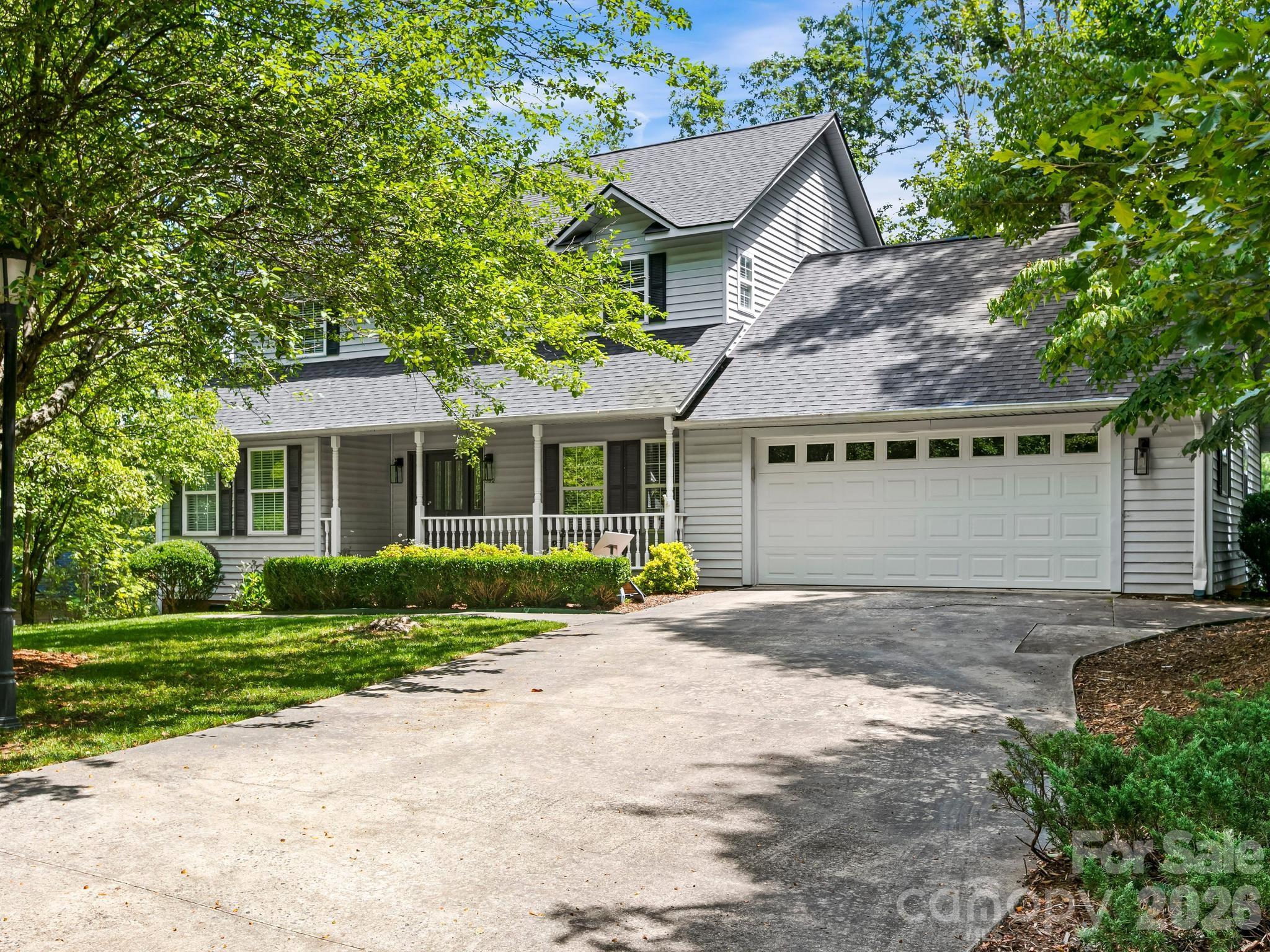 3rd image of 302 Shadecrest Ln, Mills River, NC 28759 | MLS# 4392310