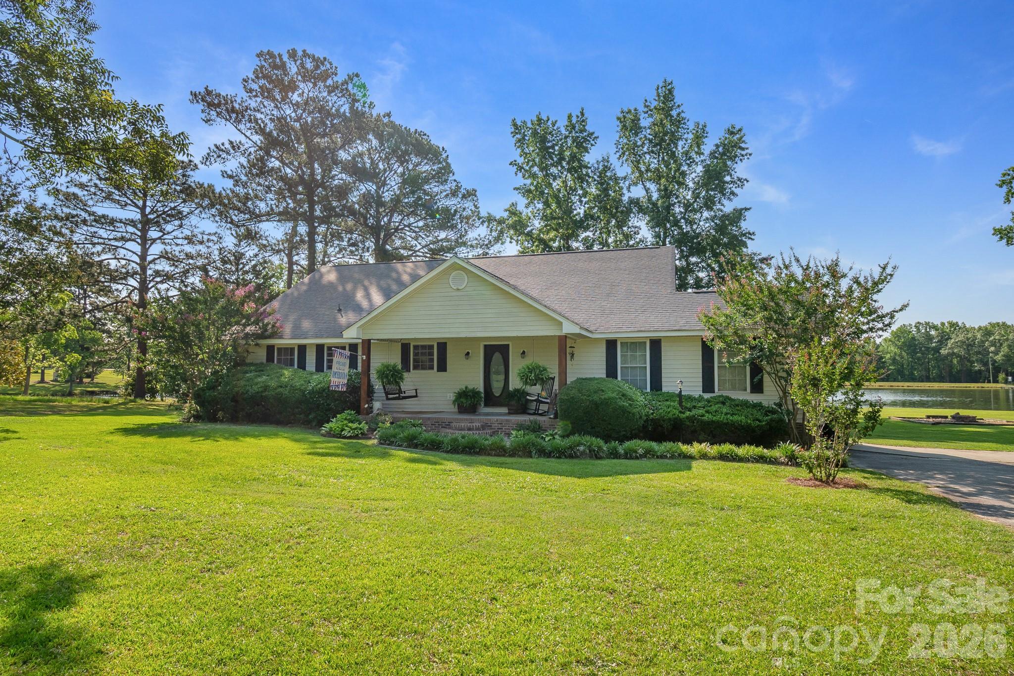 Homes for sale in Cassatt, SC | 1240 Ponderosa Dr, Cassatt, SC 29032 | MLS# 4392472