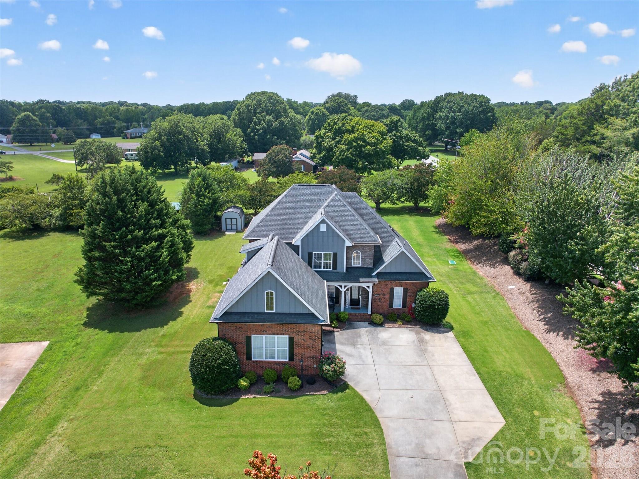 2nd image of 13708 Thompson Pl Dr, Mint Hill, NC 28227 | MLS# 4392724