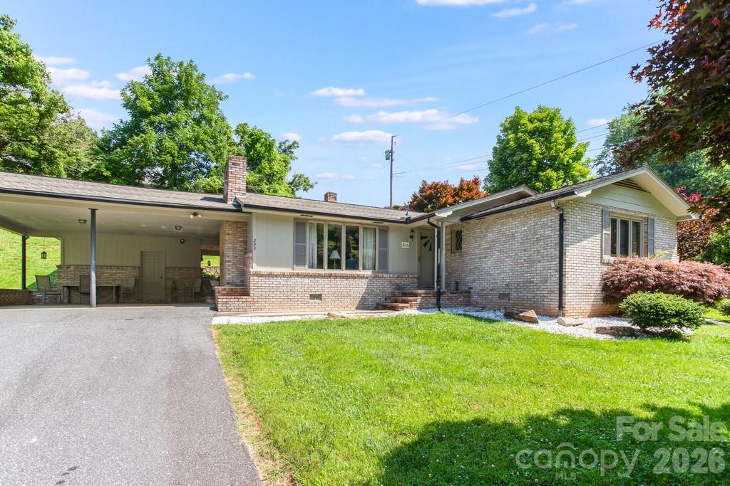 Photo 2 of Single family home for sale at 293 Dillardtown Rd, Sylva, NC 28779 | MLS# 4392955 | Listing updated on 2026-09-04