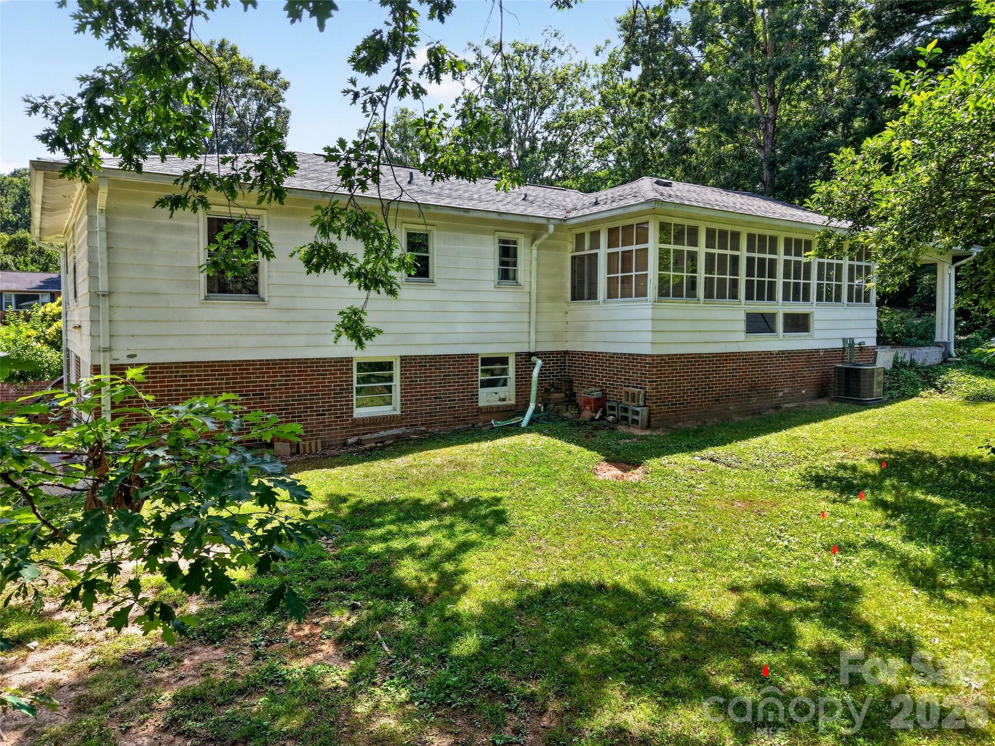 5th image of 3112 Wesley Wy, Hendersonville, NC 28792 | MLS# 4393295