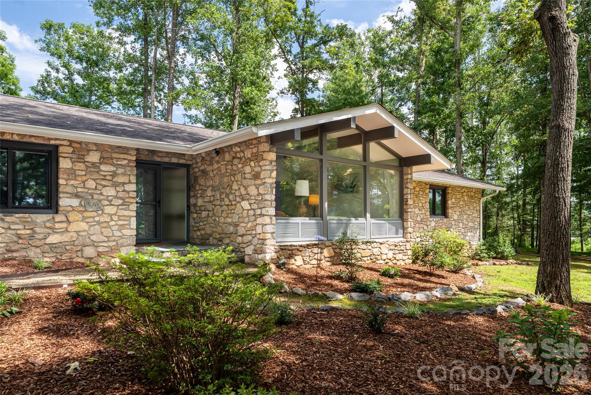 1st image of 24 Amherst Rd, Biltmore Forest, NC 28803 | MLS# 4394304