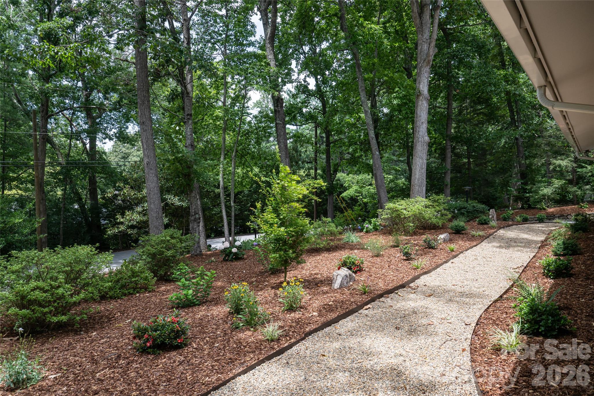 2nd image of 24 Amherst Rd, Biltmore Forest, NC 28803 | MLS# 4394304