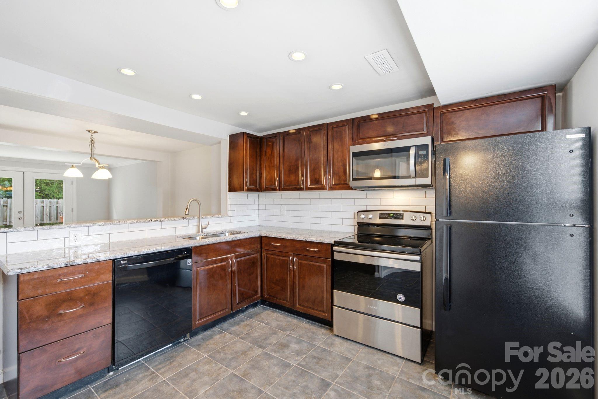 4th image of 242 Water Oak Dr, Pineville, NC 28134 | MLS# 4394737