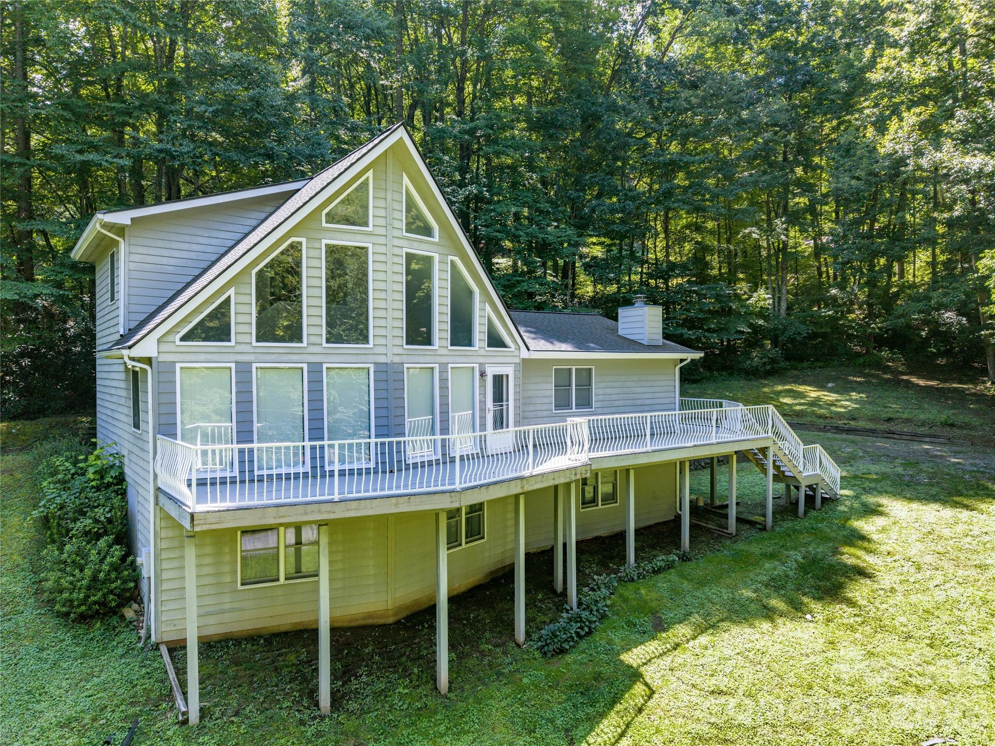 Photo 1 of Single family home for sale at 101 Friar Tuck Ln, Maggie Valley, NC 28751 | MLS# 4395488 | Listing updated on 2026-09-04