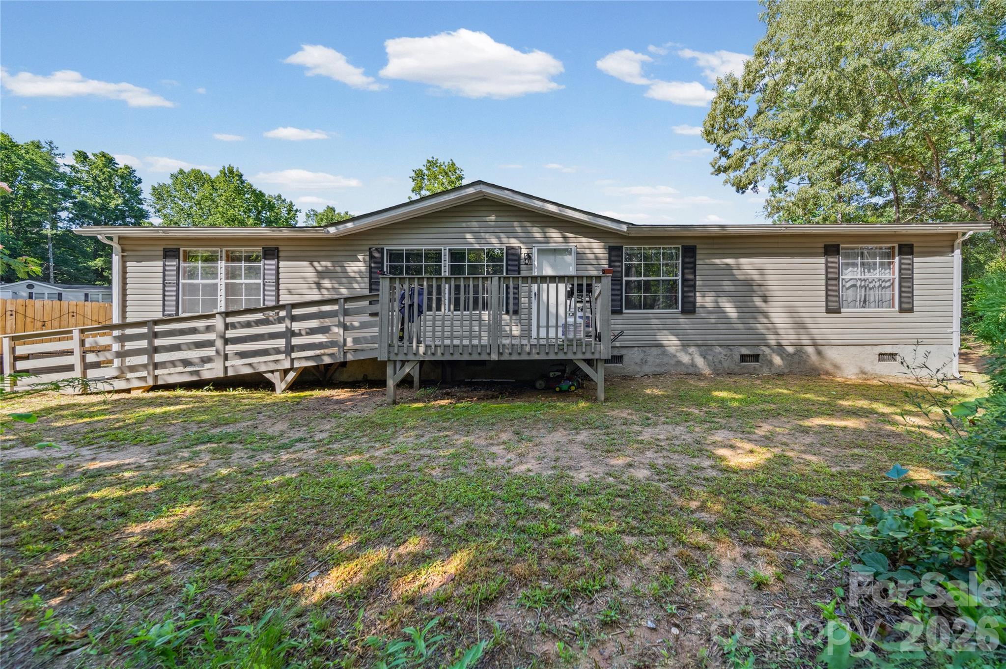 Homes for sale in Hickory, NC | 102 Sycamore Dr, Hickory, NC 28601 | MLS# 4395897