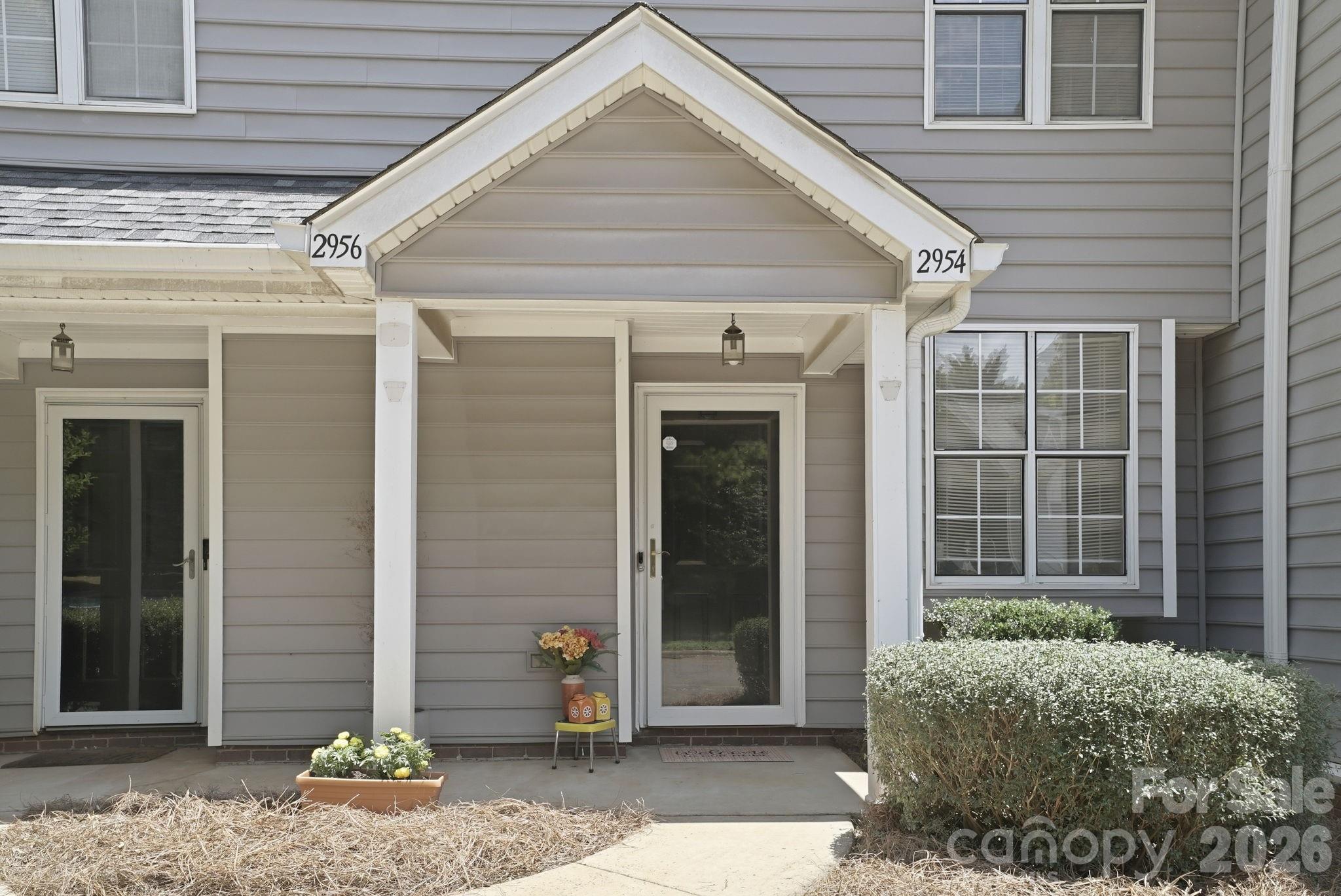image of 2954 Iron Gate Ln, Charlotte, NC 28212 | MLS# 4396954