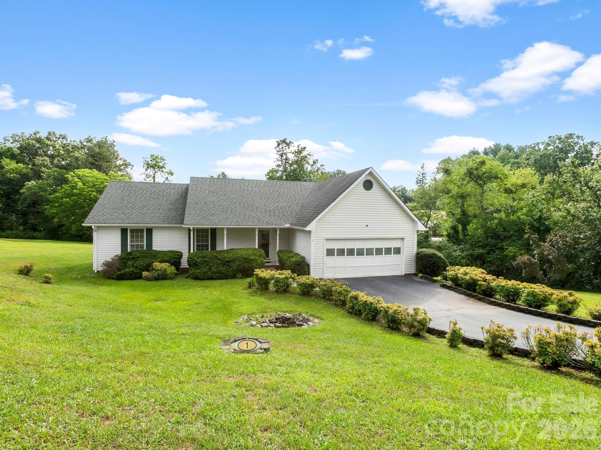 2nd image of 1 Strathmore Dr, Arden, NC 28704 | MLS# 4397102