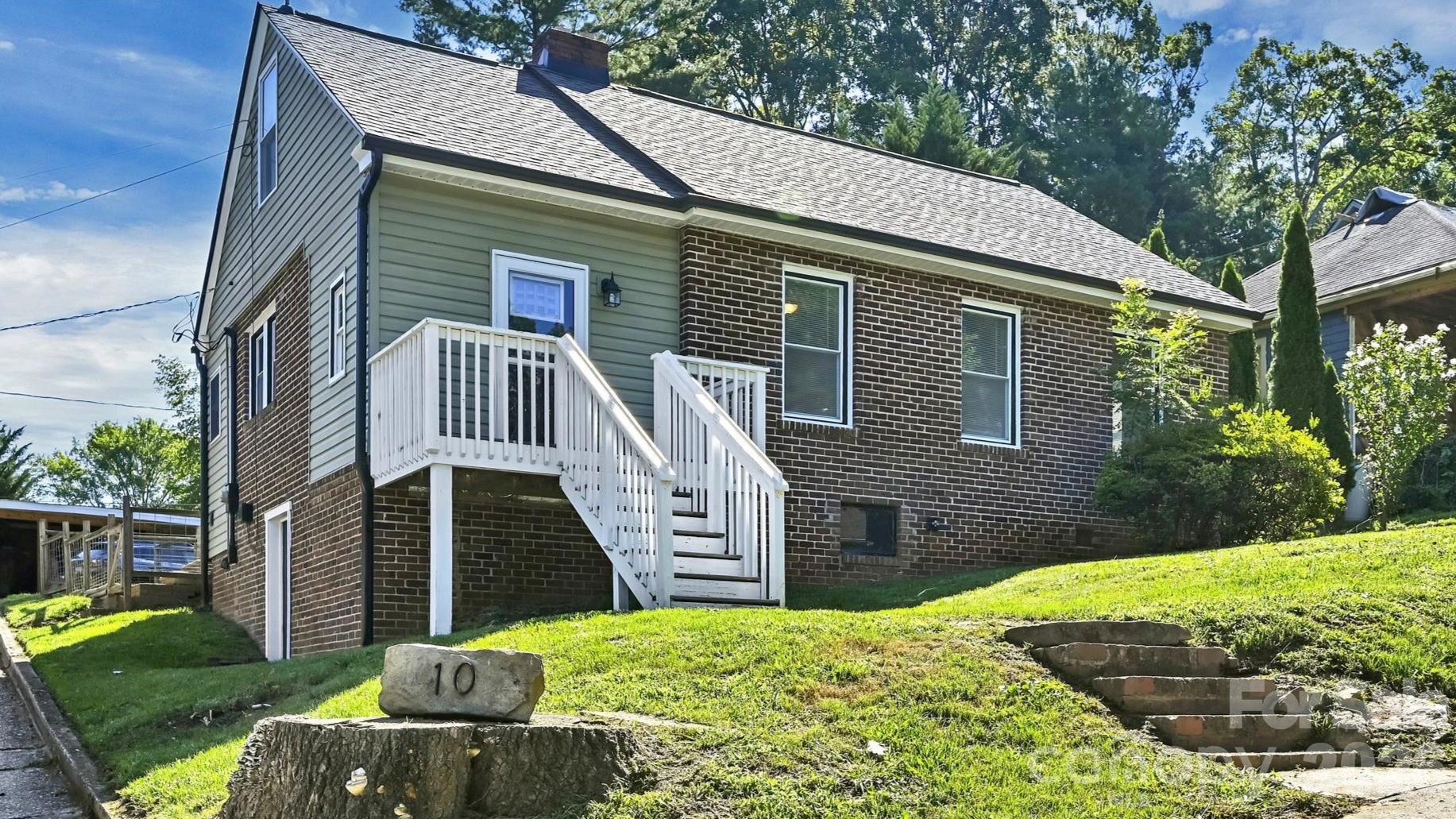 1st image of 10 Enka Oak St, Candler, NC 28715 | MLS# 4398797