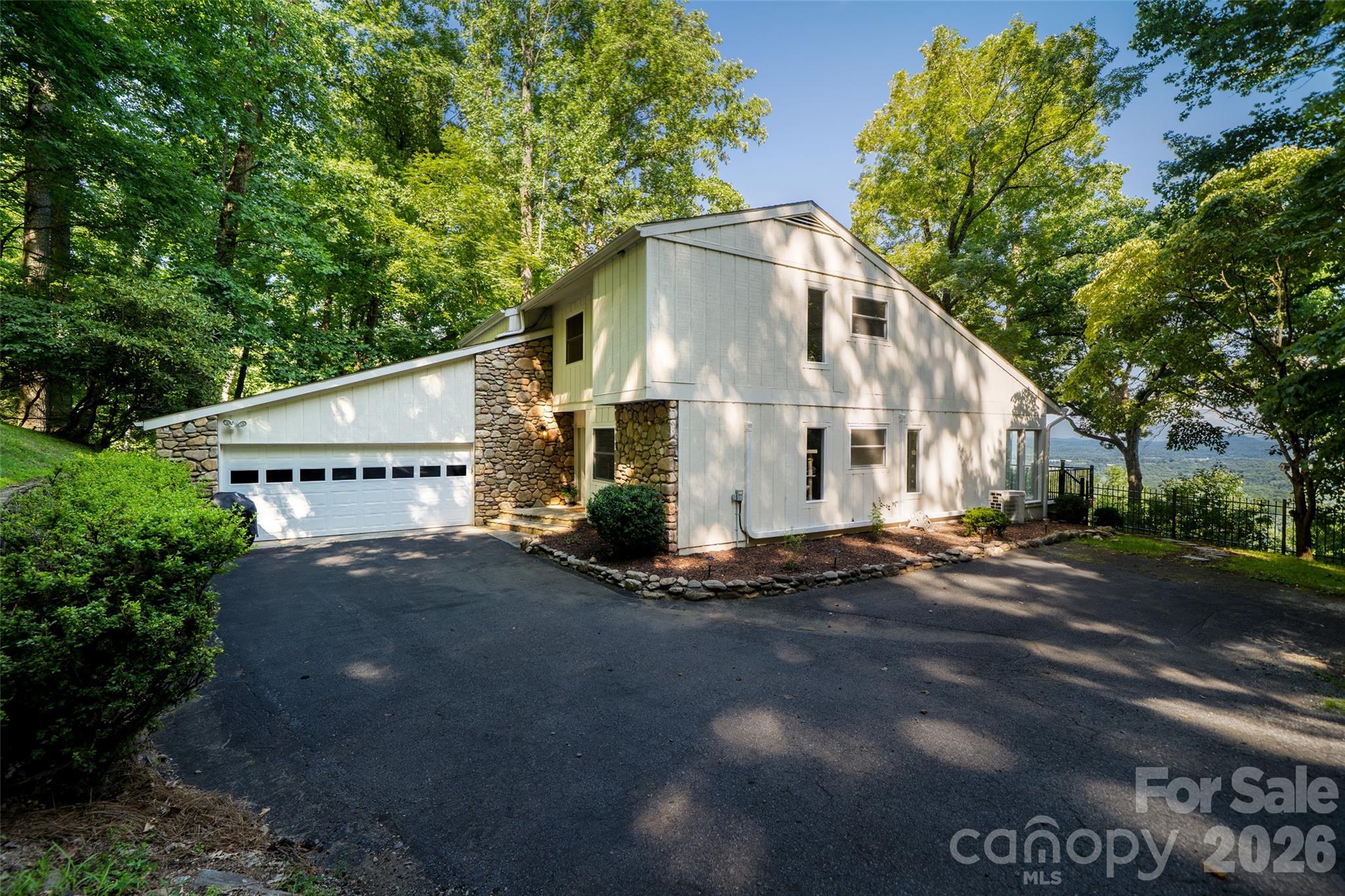 1st image of 27 Walnut Dr, Mills River, NC 28759 | MLS# 4399398