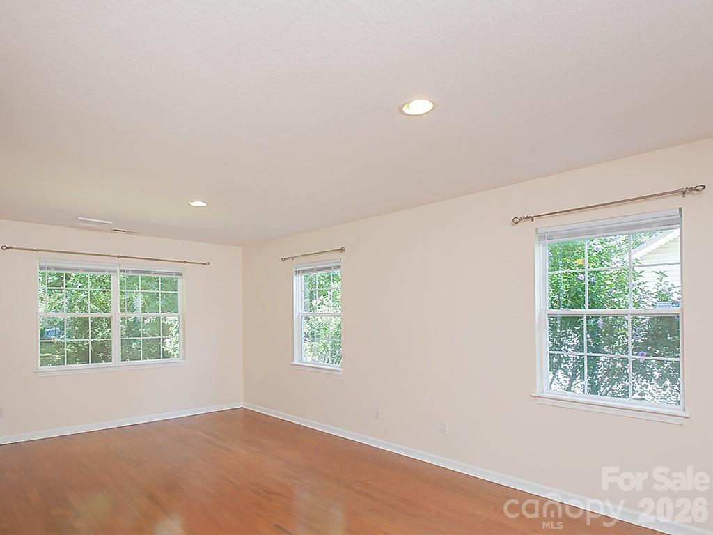 5th image of 17 Pinecrest Dr, Asheville, NC 28803 | MLS# 4399525