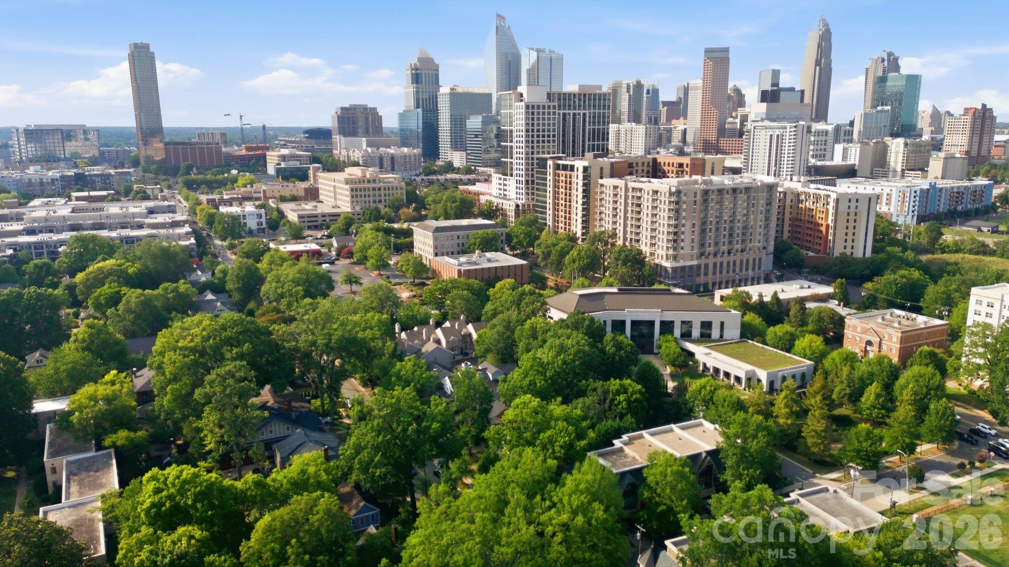 2nd image of 815 Lexington Ave, Charlotte, NC 28203
