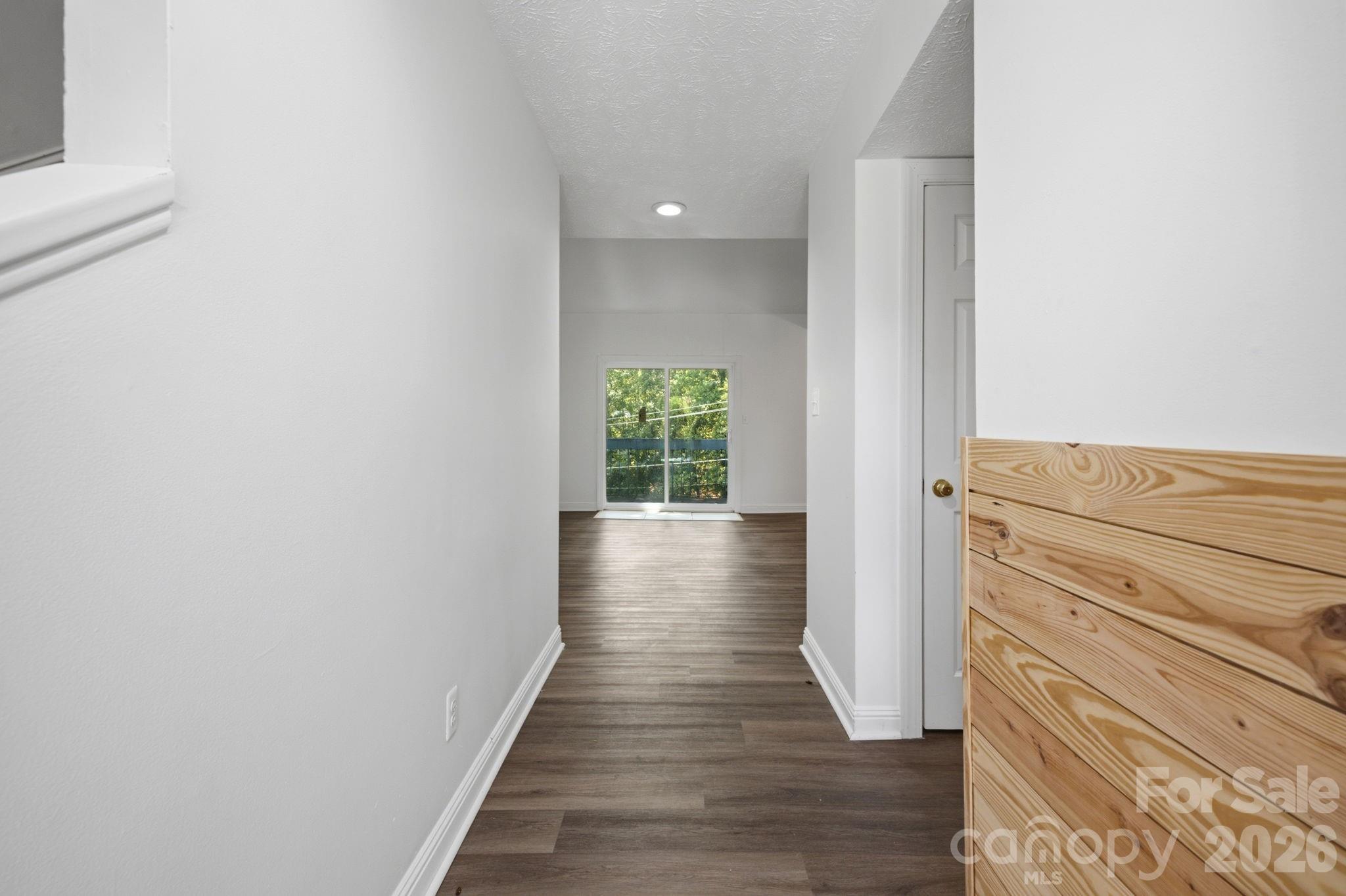 5th image of 1050 21St Ave Nw, Hickory, NC 28601