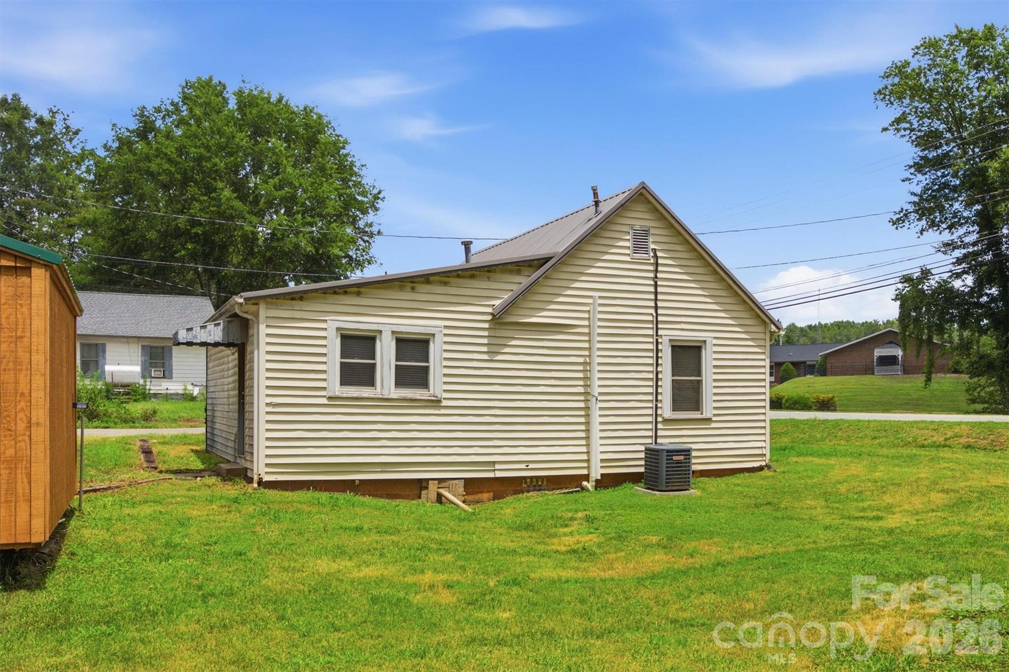Homes for sale in Granite Falls, NC | 43 N Highland Ave, Granite Falls, NC 28630 | MLS# 4399795
