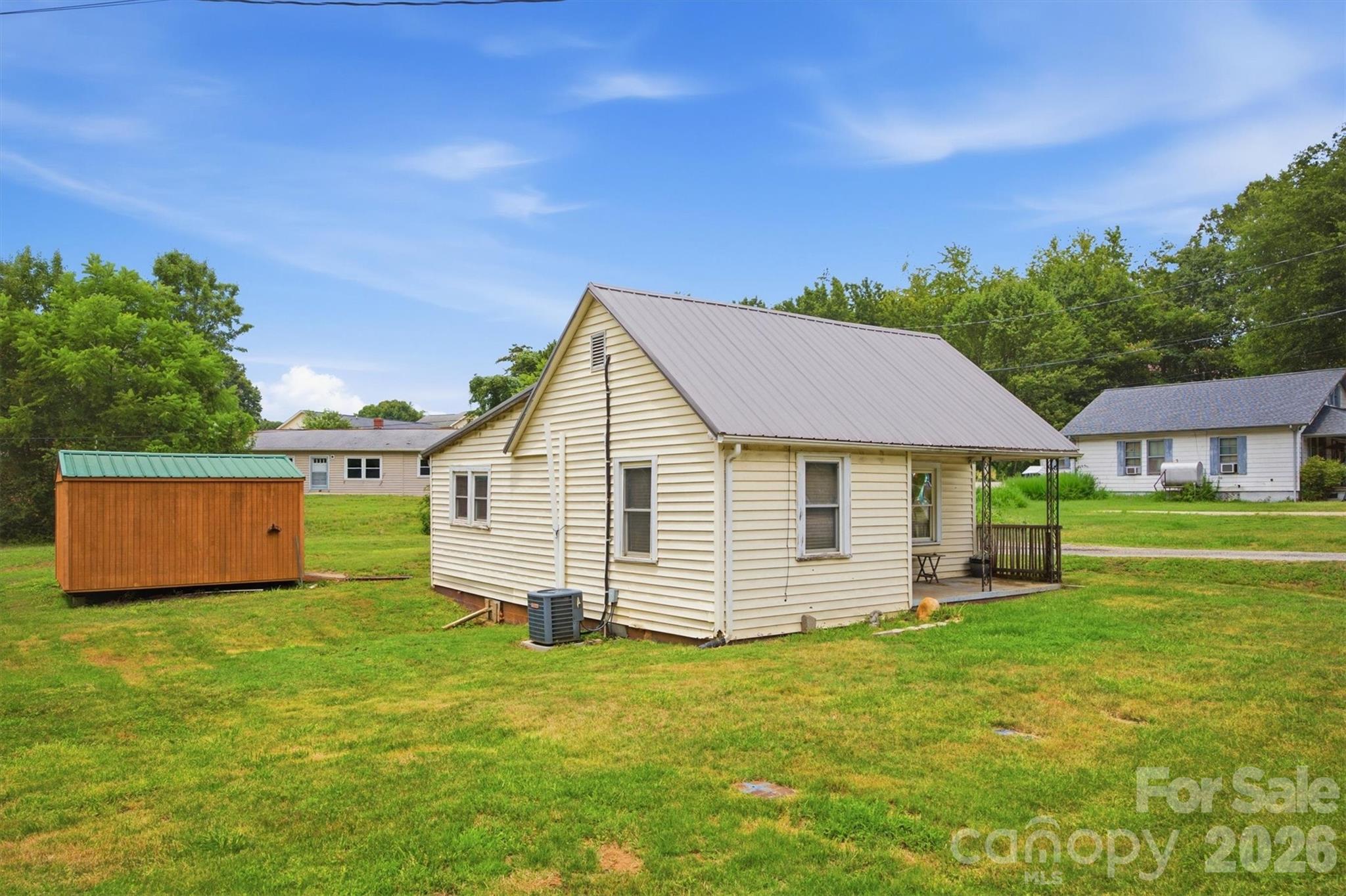 Homes for sale in Granite Falls, NC | 43 N Highland Ave, Granite Falls, NC 28630 | MLS# 4399795