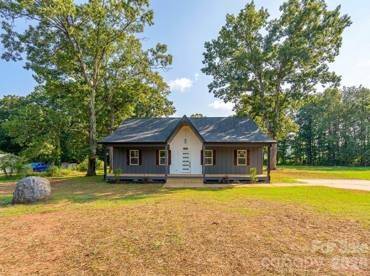 2nd image of 3916 E Maiden Rd, Maiden, NC 28650 | MLS# 4400107
