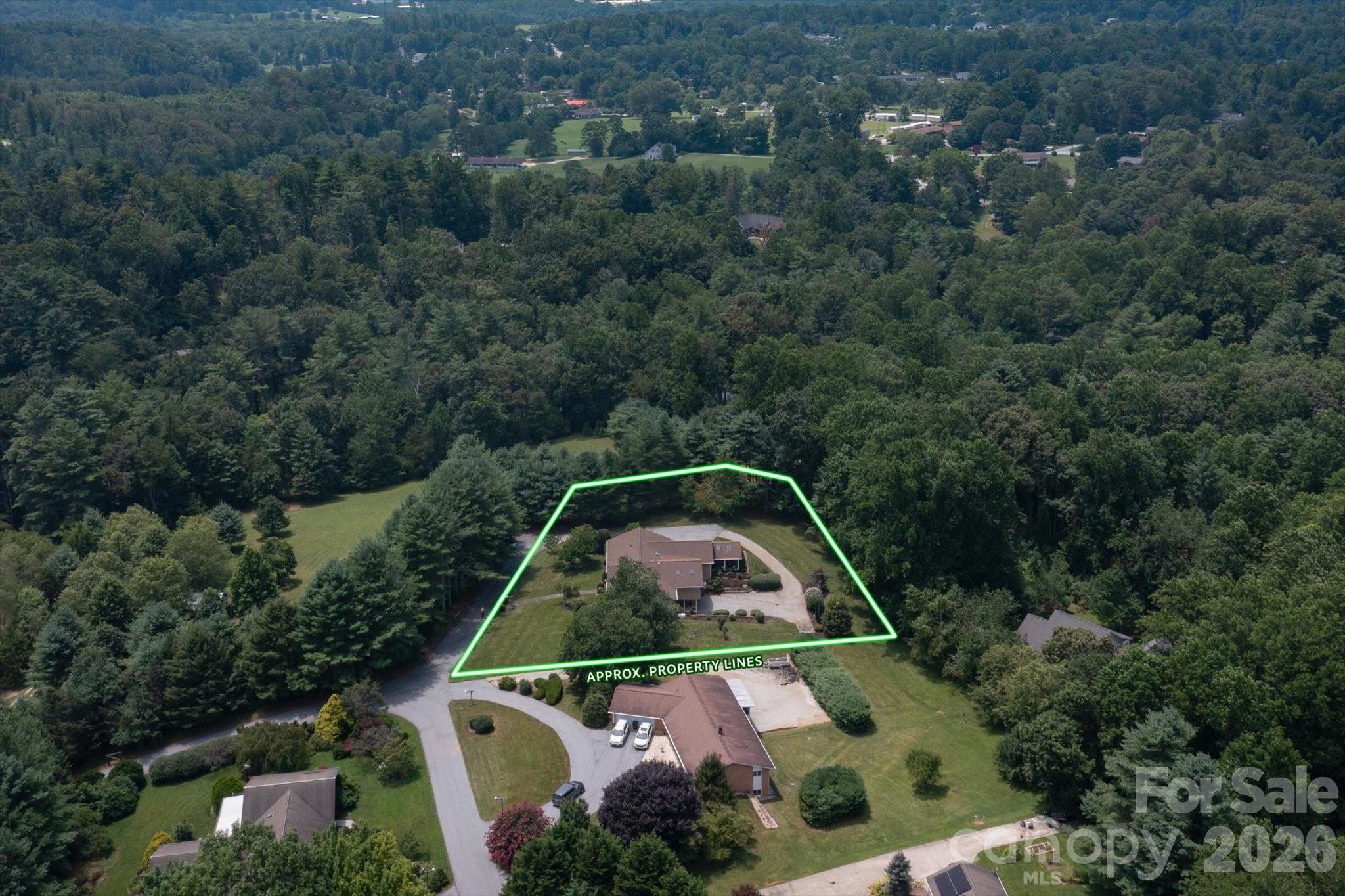 40th image of 12 Highlander Ln, Hendersonville, NC 28792 | MLS# 4400920