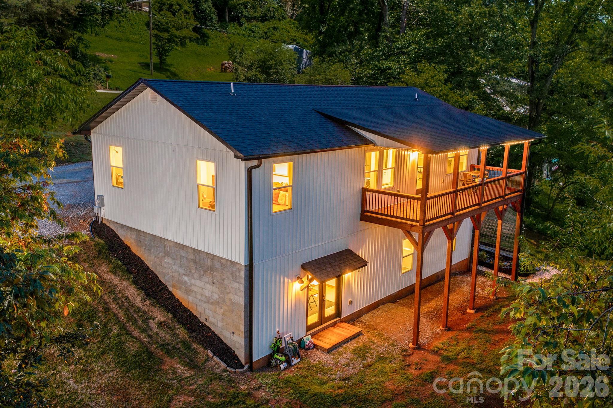 1st image of 295 Penland St, Clyde, NC 28721 | MLS# 4401322