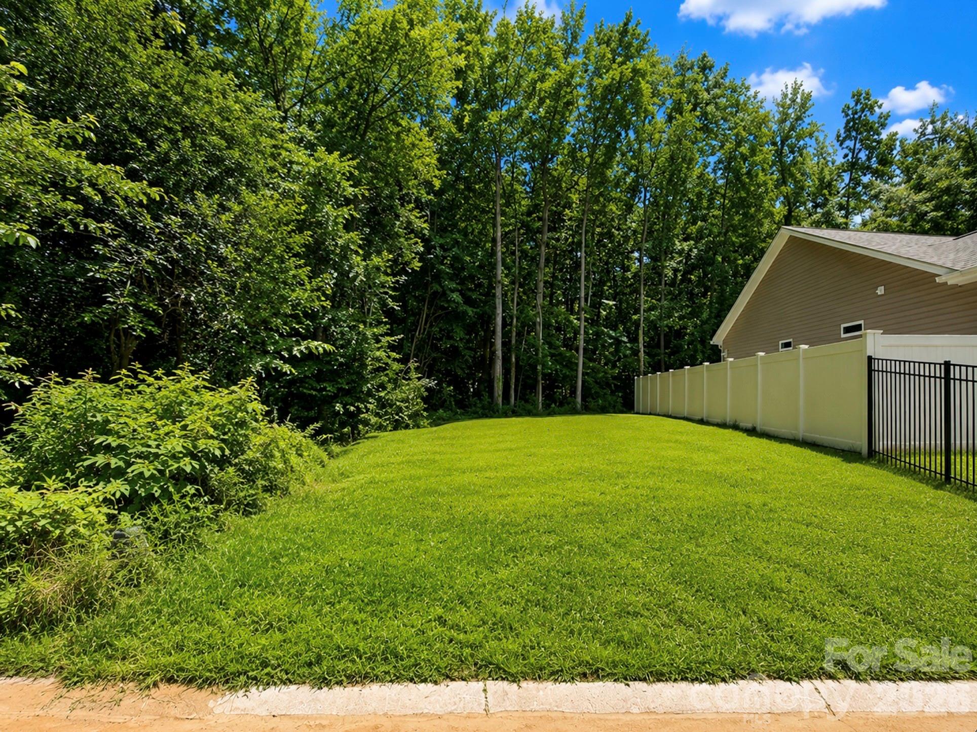 1st image of 5832 Patton St, Charlotte, NC 28269 | MLS# 4401336