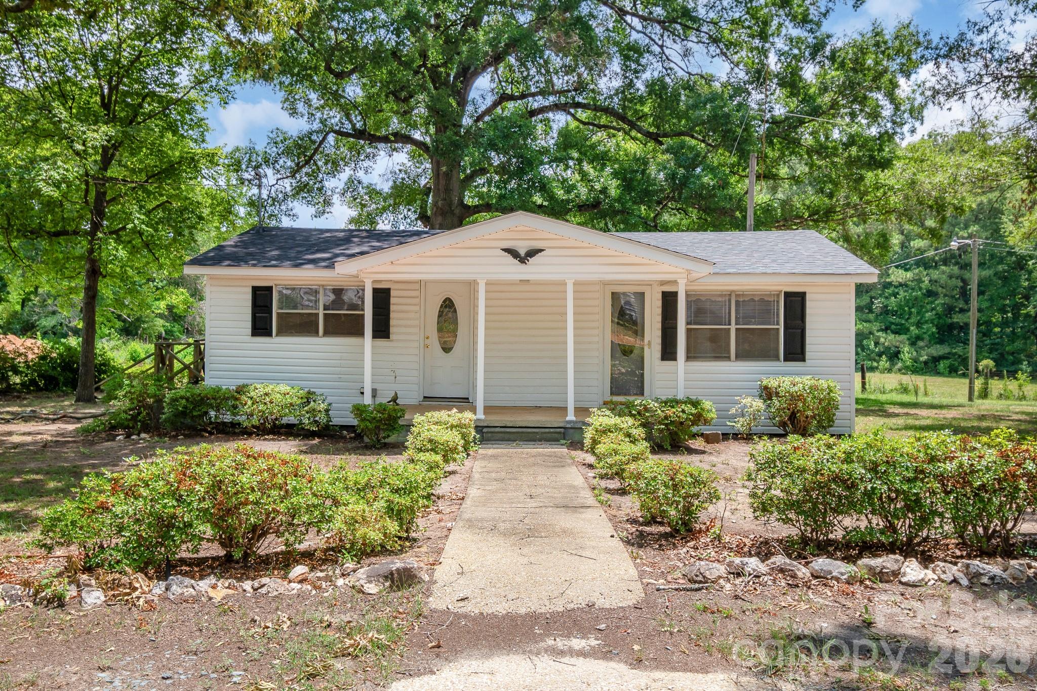 Homes for sale in Pageland, SC | 197 Faulkenberry Rd, Pageland, SC 29728 | MLS# 4401542