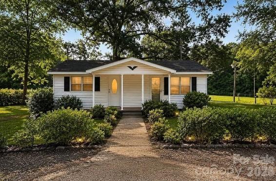 Homes for sale in Pageland, SC | 197 Faulkenberry Rd, Pageland, SC 29728 | MLS# 4401542
