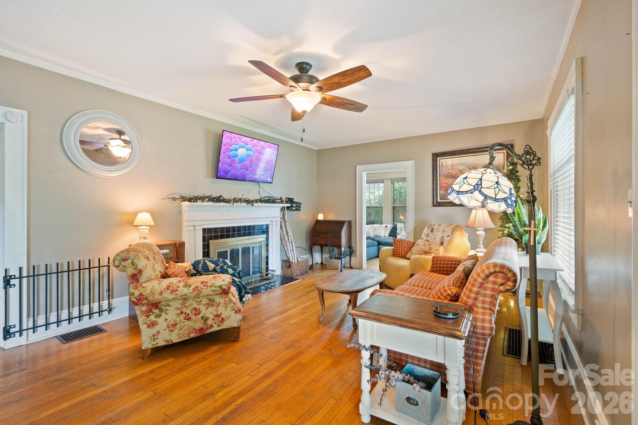 5th image of 313 E Main St, Morganton, NC 28655 | MLS# 4401633