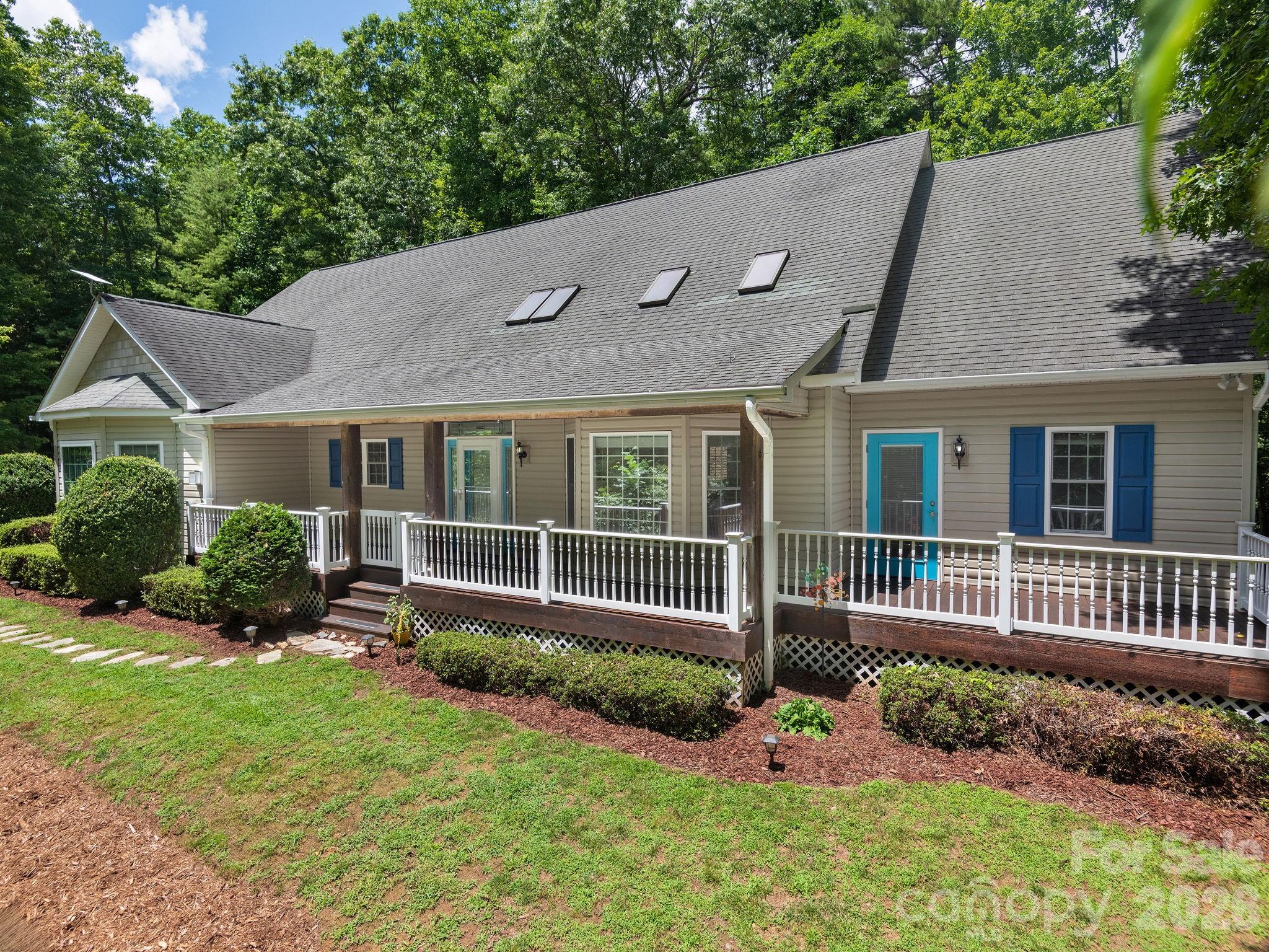 2nd image of 49 Indian Ridge Trl, Hendersonville, NC 28739 | MLS# 4401659