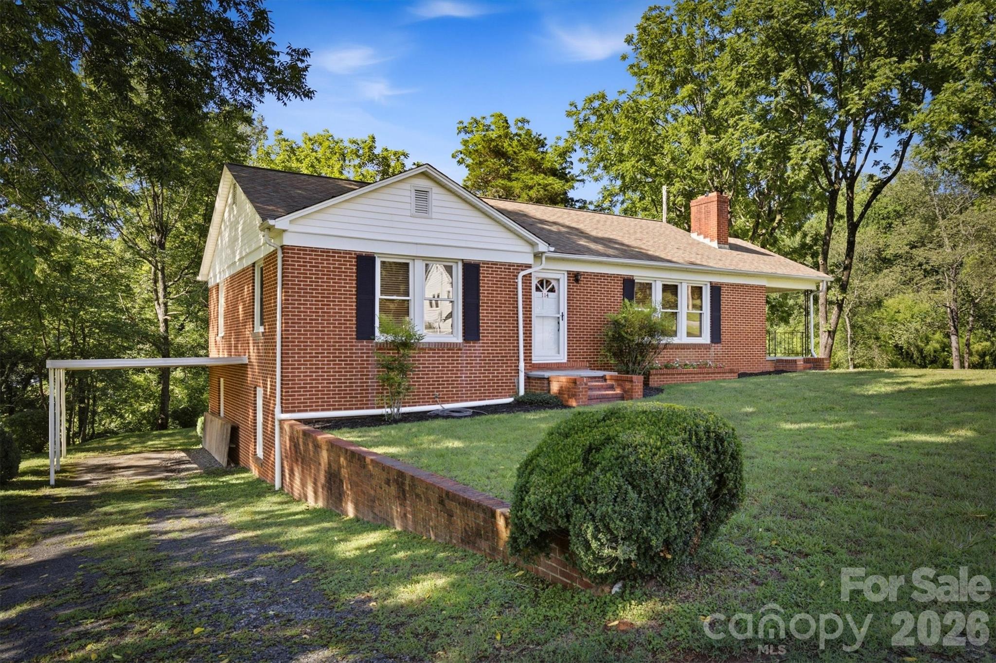 3rd image of 114 Harris Dr, Morganton, NC 28655 | MLS# 4402100