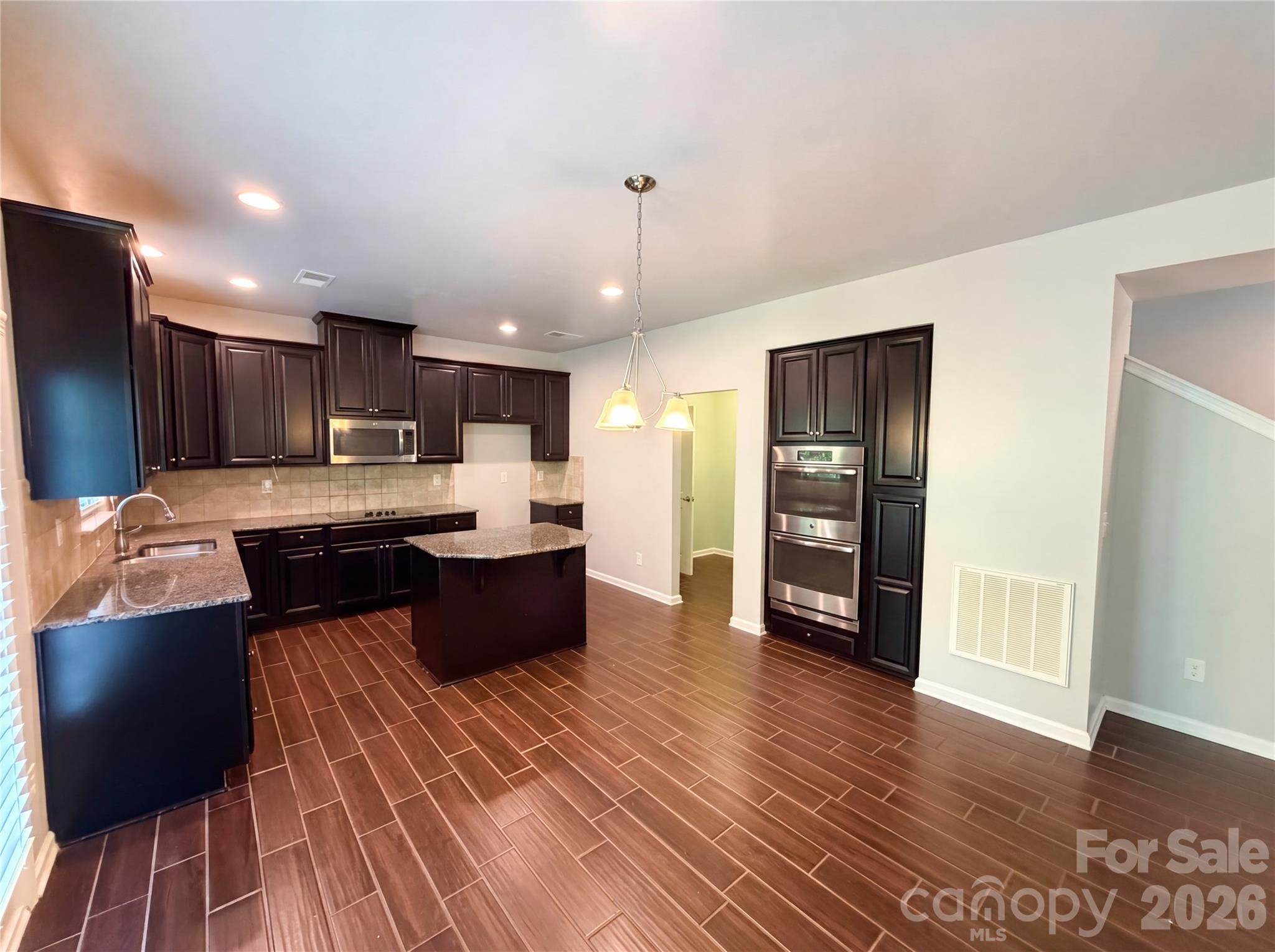 5th image of 1303 Farm Branch Dr Sw, Concord, NC 28027 | MLS# 4402107